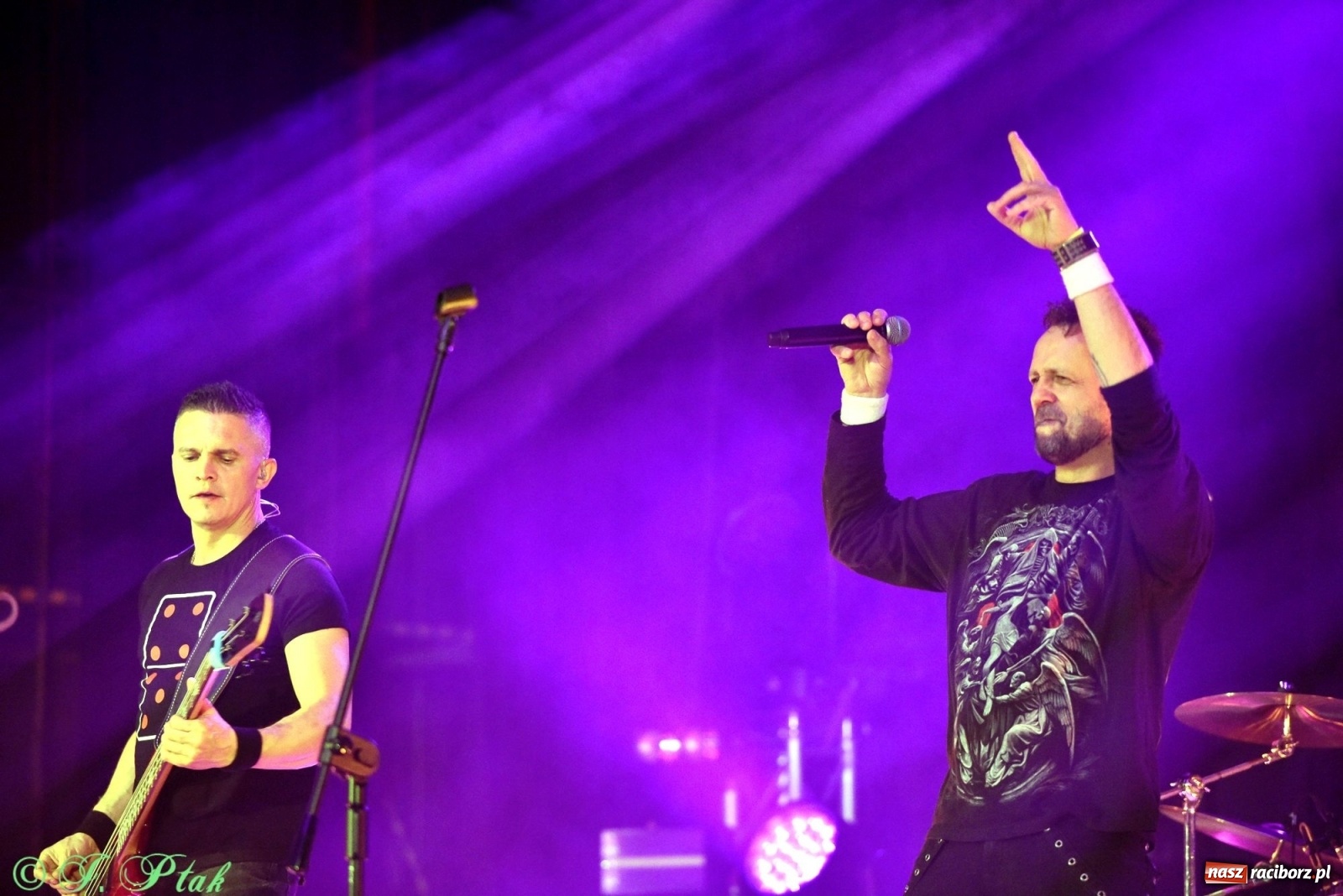 Zdjęcie w galerii na portalu naszraciborz.pl: Krzycz, kiedy trzeba. Batna na scenie RCK wiadomości z regionu