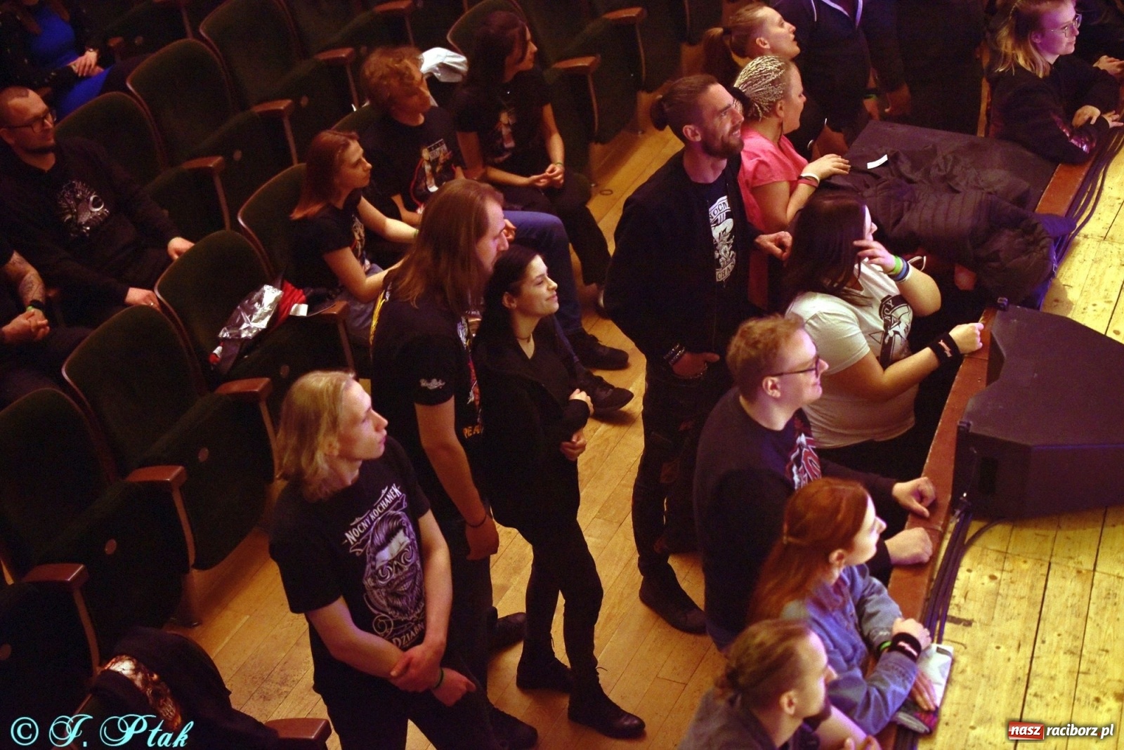 Zdjęcie w galerii na portalu naszraciborz.pl: Krzycz, kiedy trzeba. Batna na scenie RCK wiadomości z regionu