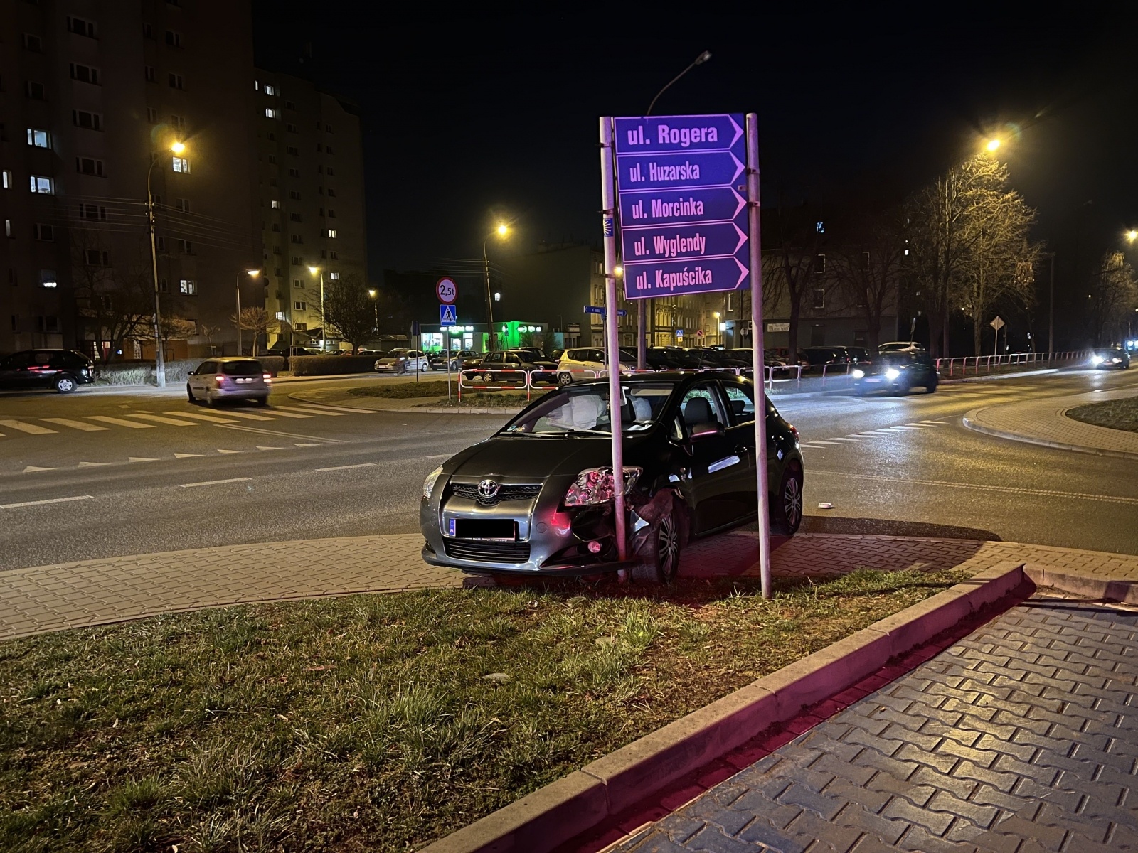 Zdjęcie w galerii na portalu naszraciborz.pl: Honda i toyota zderzyły się na Ostrogu wiadomości z regionu