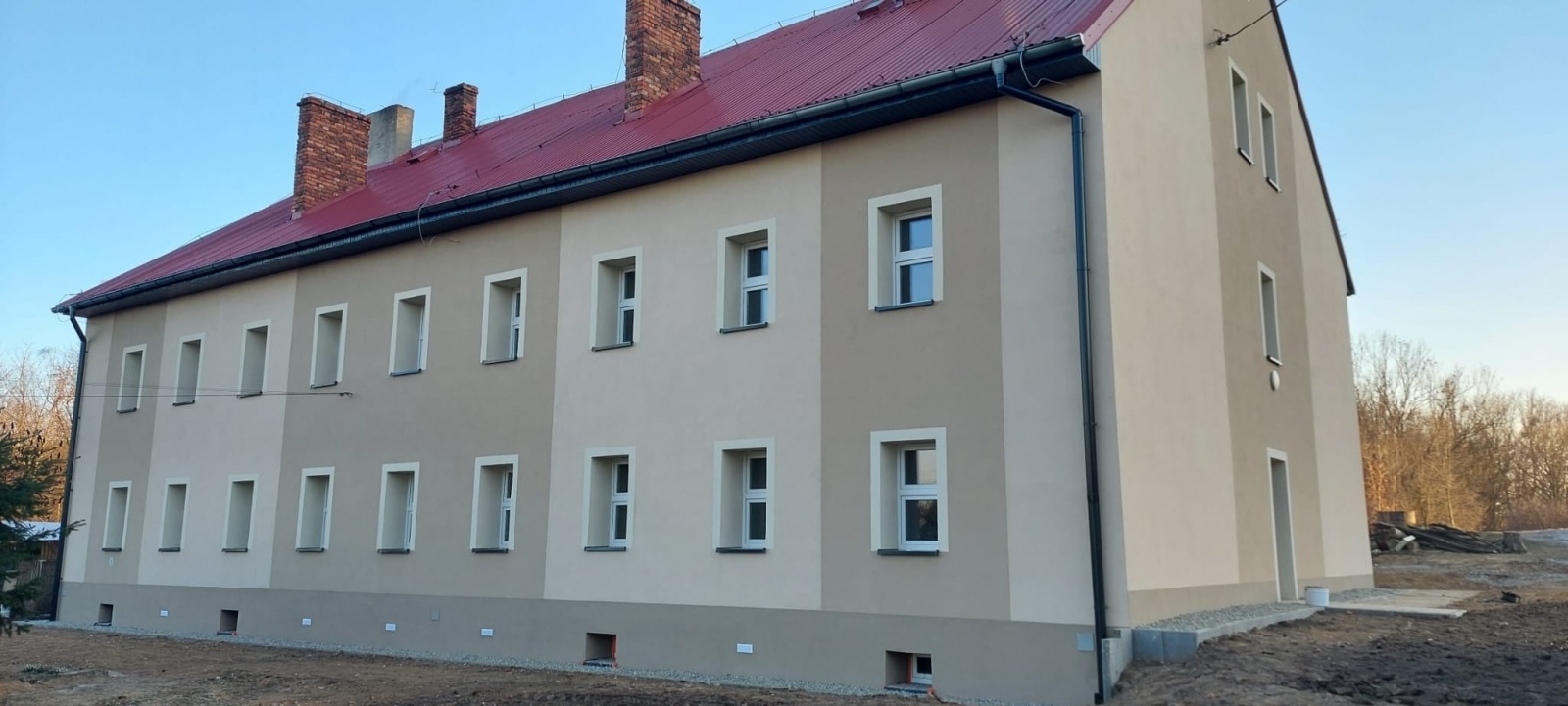 Zdjęcie w galerii na portalu naszraciborz.pl: Termomodernizacja budynku komunalnego w Strzybniku na finiszu [FOTO] wiadomości z regionu