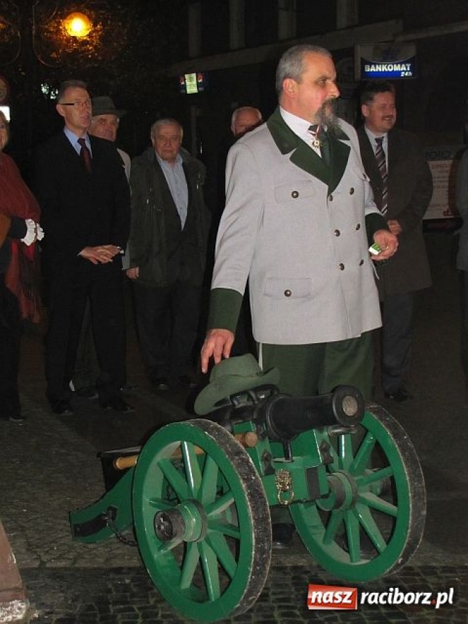 Zdjęcie w galerii na portalu naszraciborz.pl: Pięciolecie bractwa kurkowego wiadomości z regionu