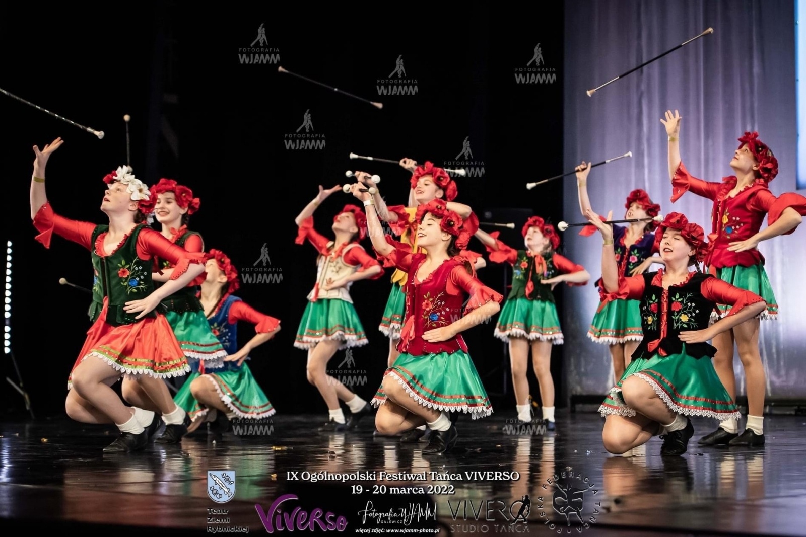 Zdjęcie w galerii na portalu naszraciborz.pl: Mażoretki ZARY wytańczyły podium wiadomości z regionu