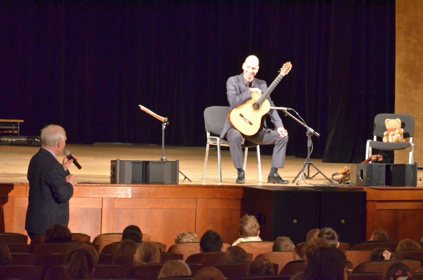Zdjęcie w galerii na portalu naszraciborz.pl: Pierwszy koncert umuzykalniający w tym semestrze wiadomości z regionu