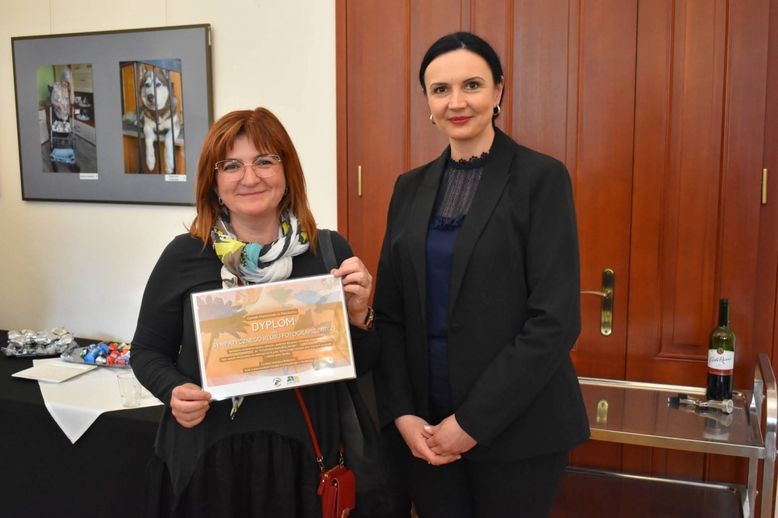 Zdjęcie w galerii na portalu naszraciborz.pl: Finisaż wystawy pt. Przysłowia mądrością narodu wiadomości z regionu