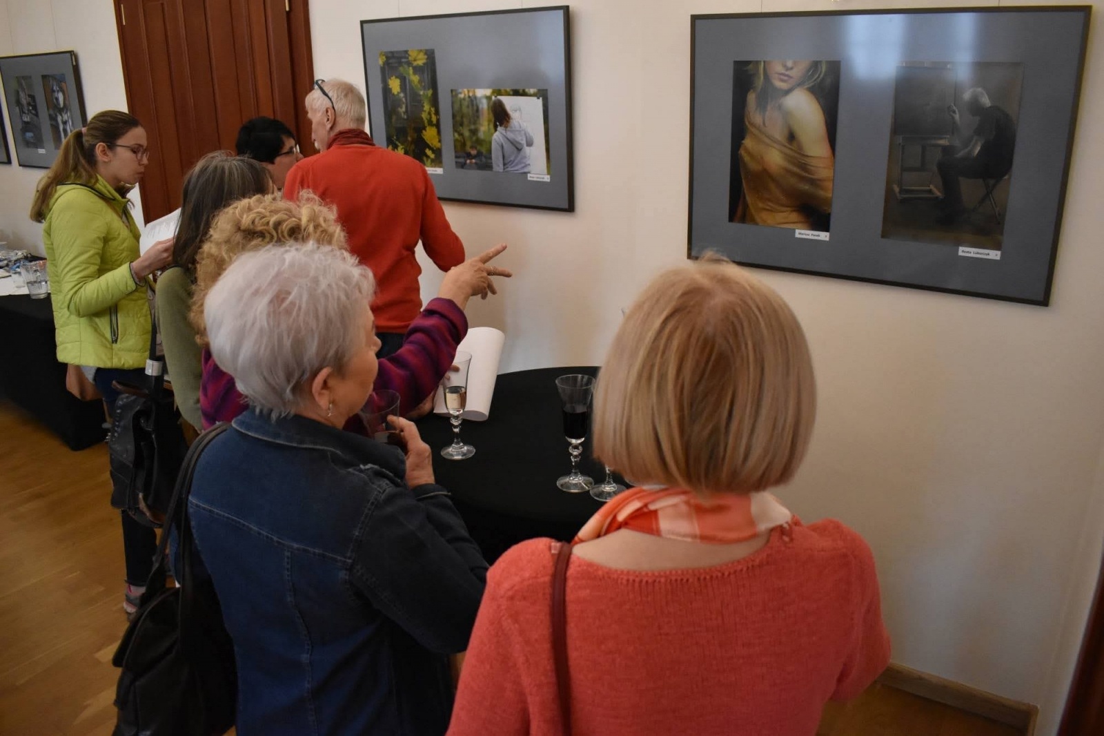 Zdjęcie w galerii na portalu naszraciborz.pl: Finisaż wystawy pt. Przysłowia mądrością narodu wiadomości z regionu