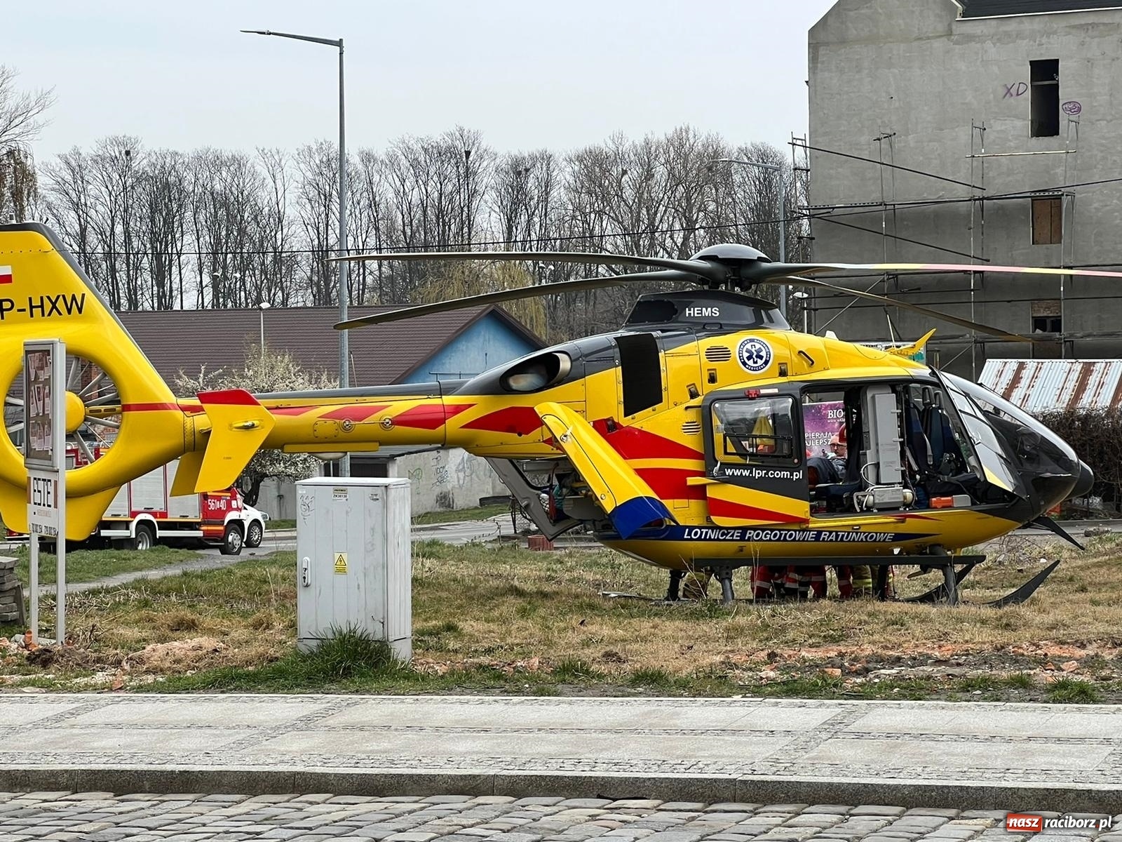 Zdjęcie w galerii na portalu naszraciborz.pl: Zdarzenie na Rzeźniczej. W akcji śmigłowiec LPR [FOTO i WIDEO] wiadomości z regionu