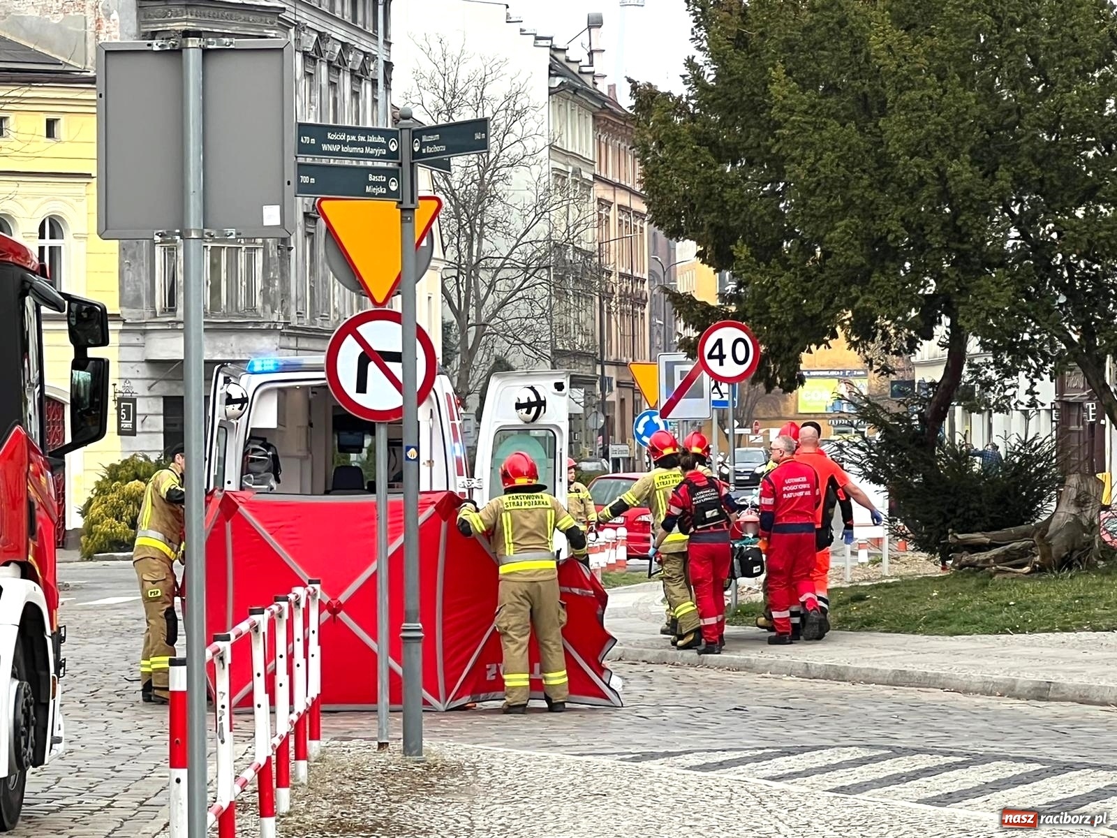Zdjęcie w galerii na portalu naszraciborz.pl: Zdarzenie na Rzeźniczej. W akcji śmigłowiec LPR [FOTO i WIDEO] wiadomości z regionu