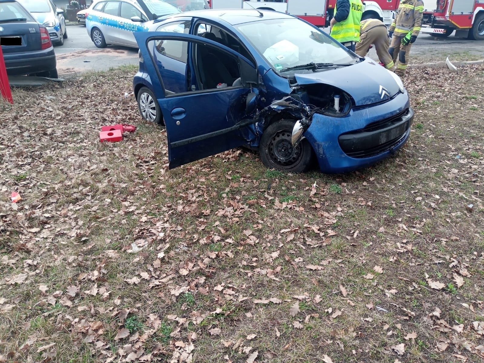 Zdjęcie w galerii na portalu naszraciborz.pl: Trzy osoby ranne w wypadku niedaleko Raciborza wiadomości z regionu