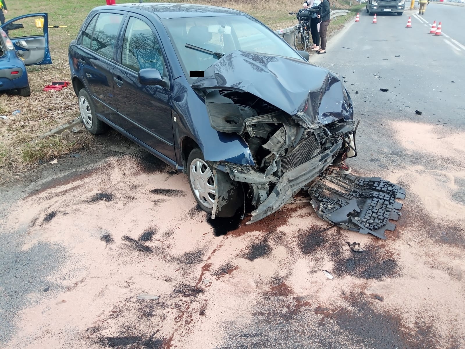 Zdjęcie w galerii na portalu naszraciborz.pl: Trzy osoby ranne w wypadku niedaleko Raciborza wiadomości z regionu