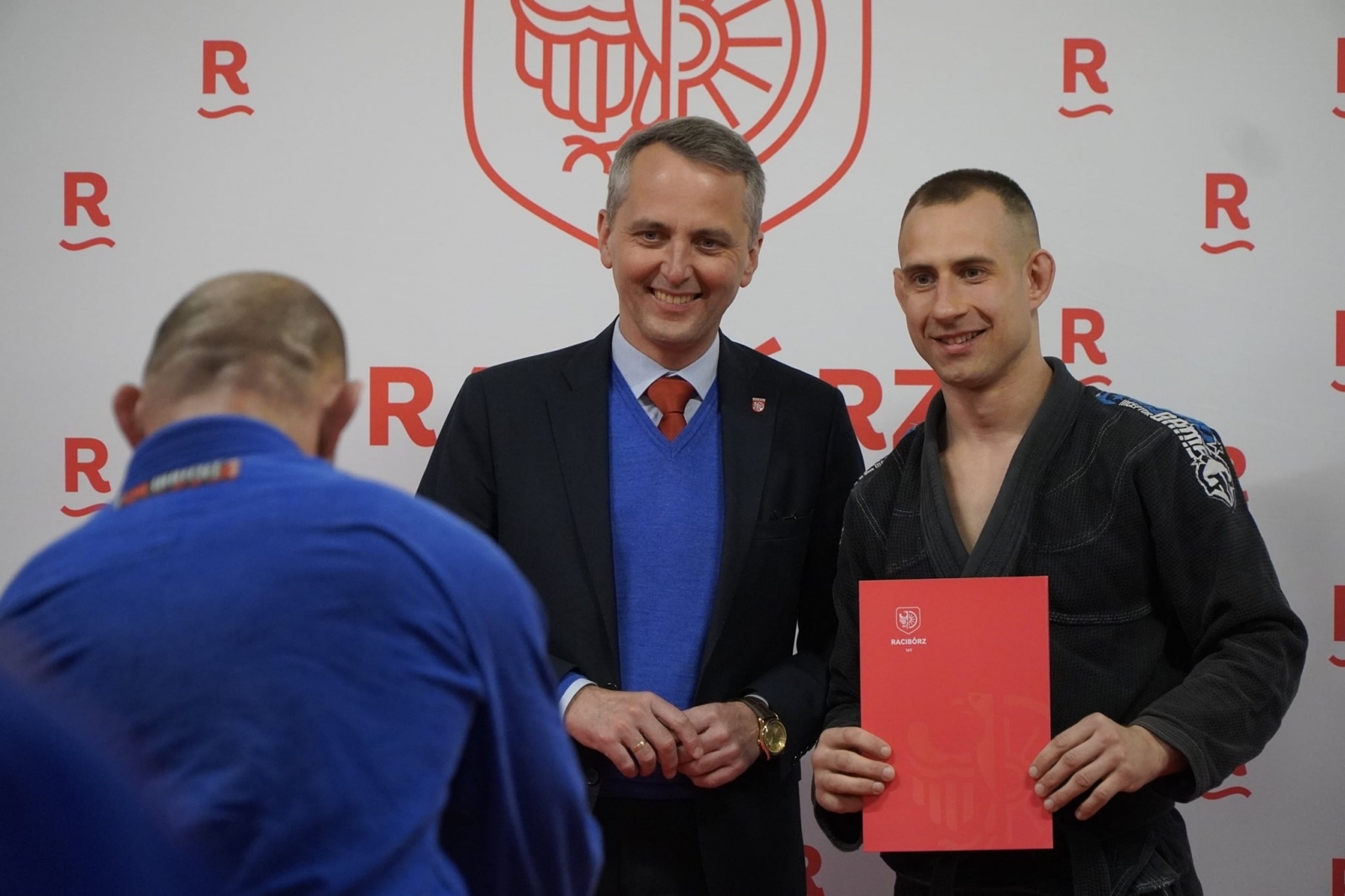 Zdjęcie w galerii na portalu naszraciborz.pl: Prezydent nagrodził zawodników i trenerów Łamatora wiadomości z regionu