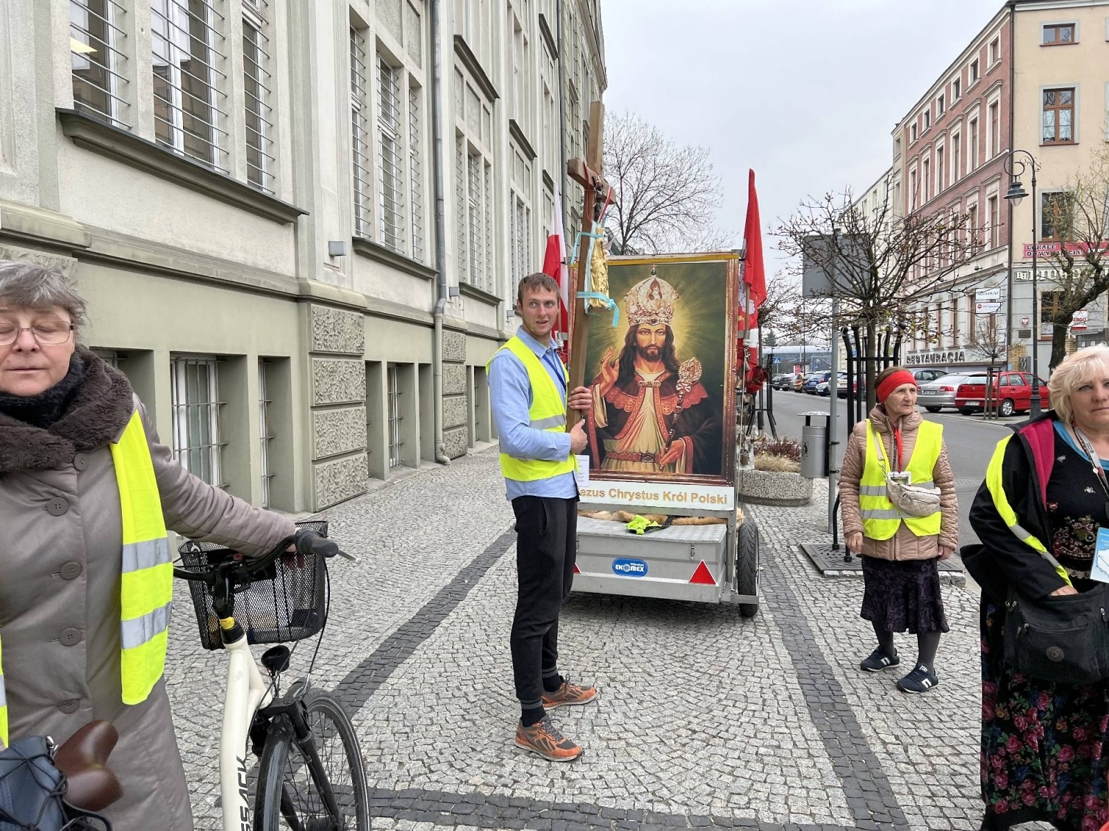 Zdjęcie w galerii na portalu naszraciborz.pl: Narodowa pielgrzymka ku czci Jezusa Chrystusa Króla Polski dotarła do Raciborza wiadomości z regionu