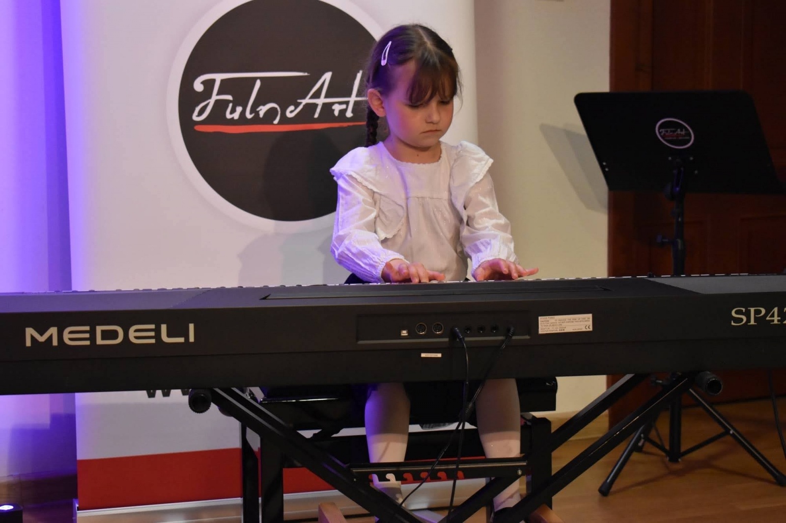 Zdjęcie w galerii na portalu naszraciborz.pl: Koncert Wiosenny na raciborskim zamku wiadomości z regionu