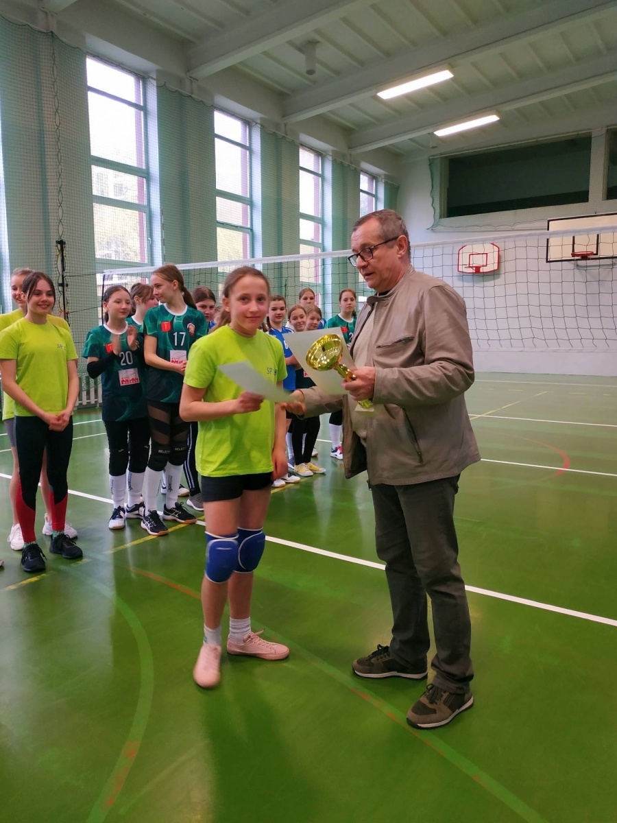 Zdjęcie w galerii na portalu naszraciborz.pl: Krzanowiczanki wygrały siatkarski finał wiadomości z regionu