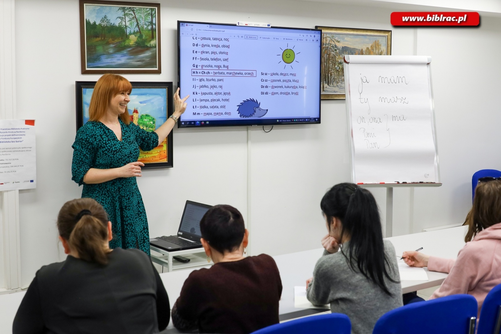 Zdjęcie w galerii na portalu naszraciborz.pl: Kursy języka polskiego w bibliotece. Poszukiwani wolontariusze wiadomości z regionu