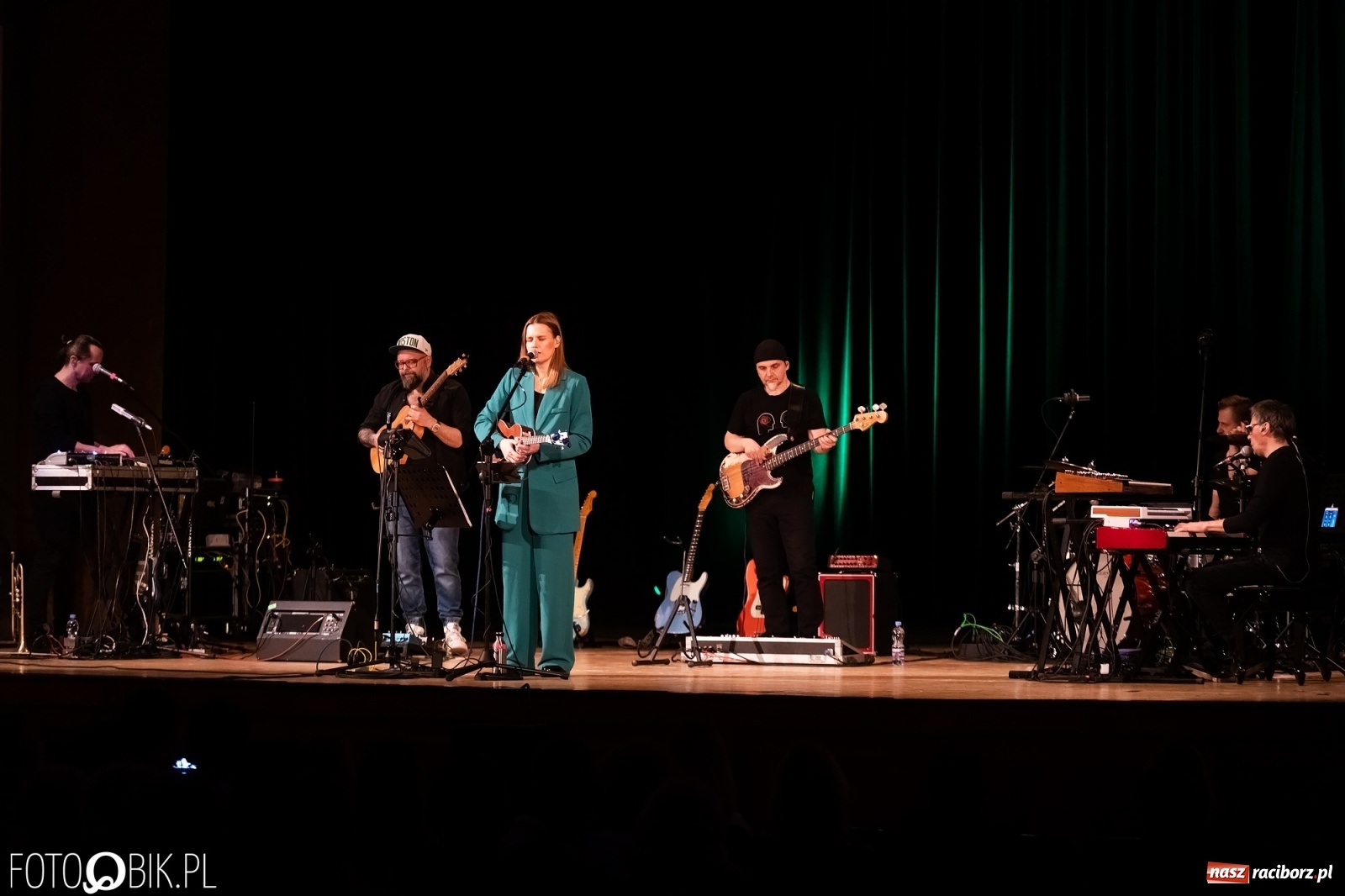 Zdjęcie w galerii na portalu naszraciborz.pl: Koncert zespołu Mikromusic w RCK wiadomości z regionu