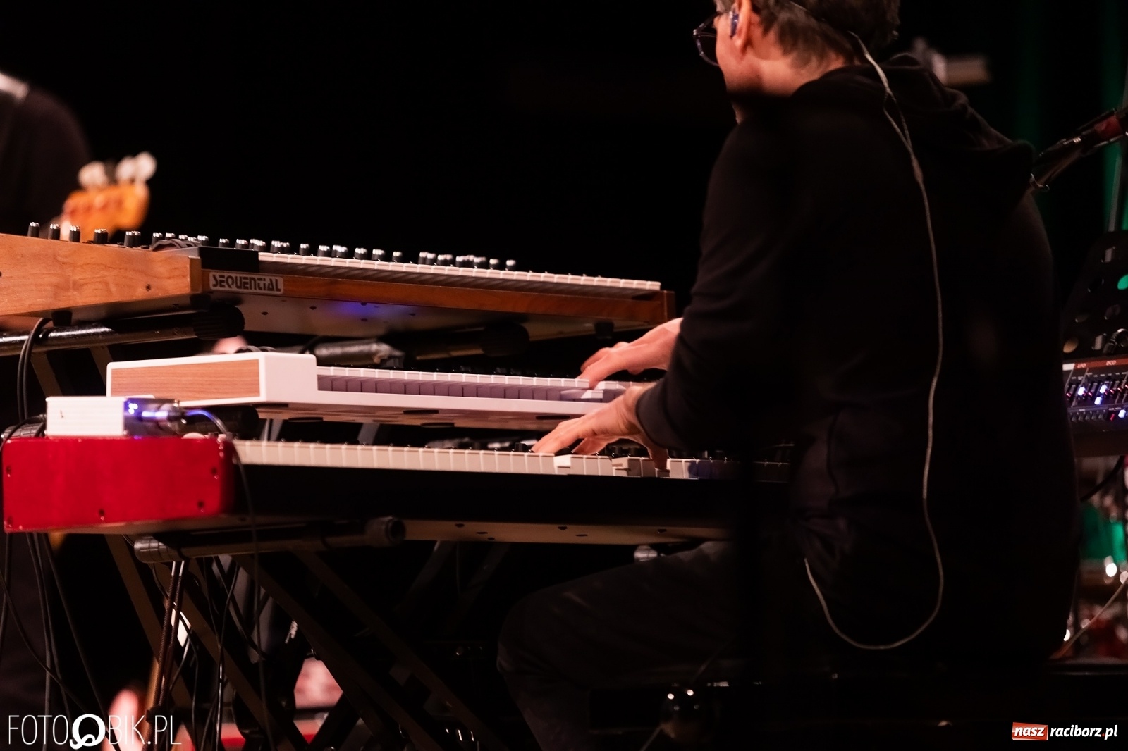 Zdjęcie w galerii na portalu naszraciborz.pl: Koncert zespołu Mikromusic w RCK wiadomości z regionu