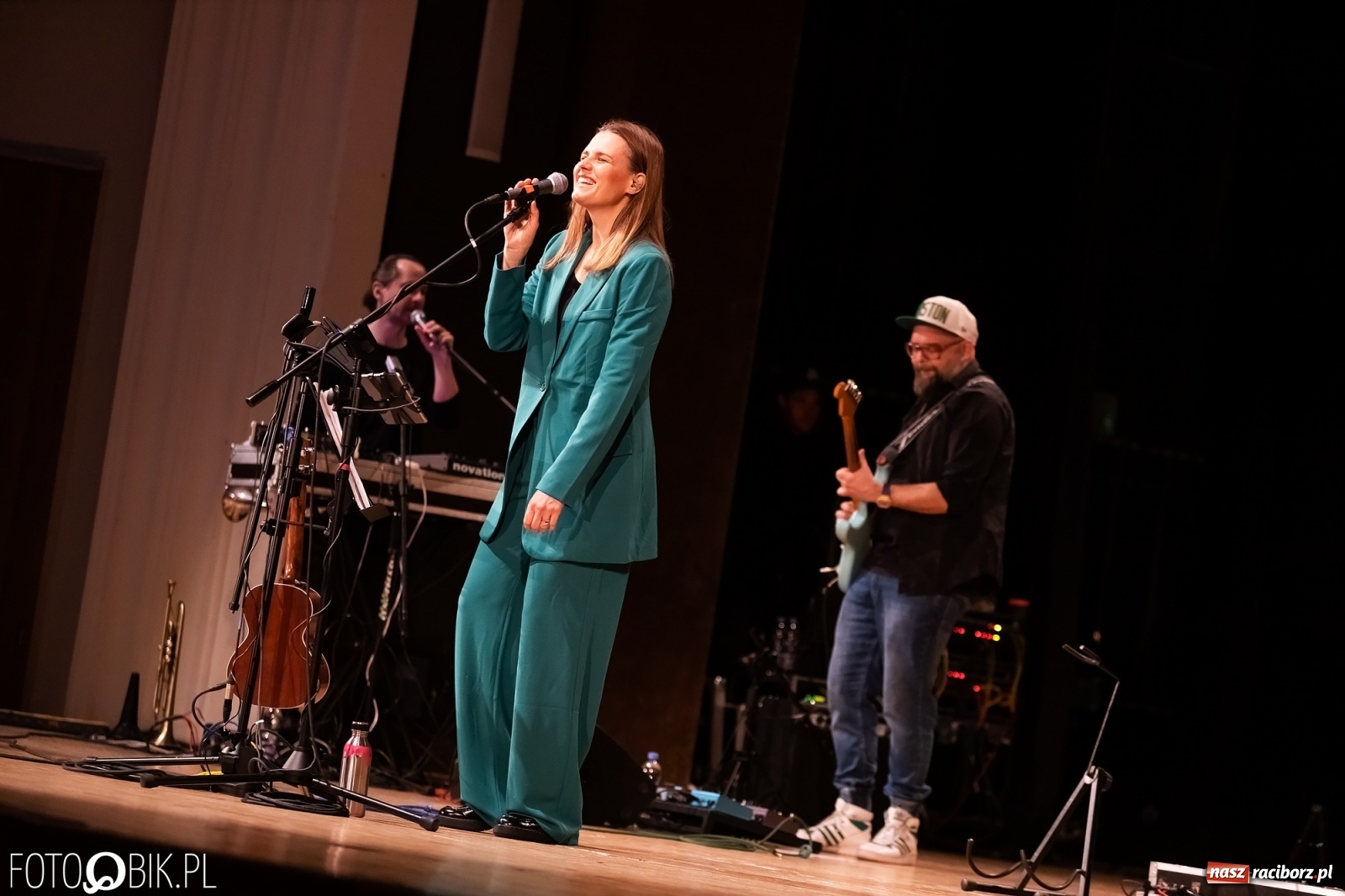 Zdjęcie w galerii na portalu naszraciborz.pl: Koncert zespołu Mikromusic w RCK wiadomości z regionu