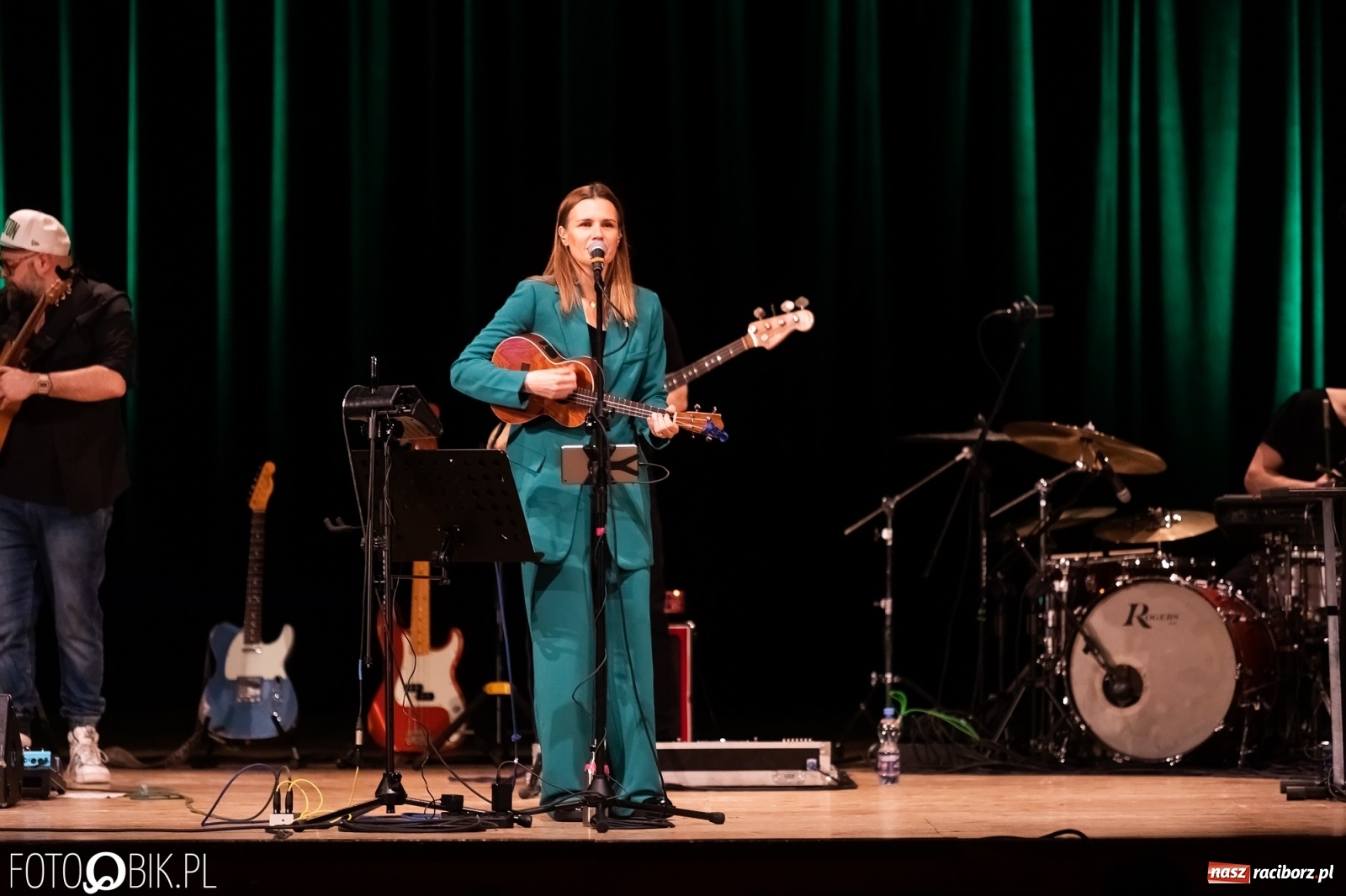 Zdjęcie w galerii na portalu naszraciborz.pl: Koncert zespołu Mikromusic w RCK wiadomości z regionu
