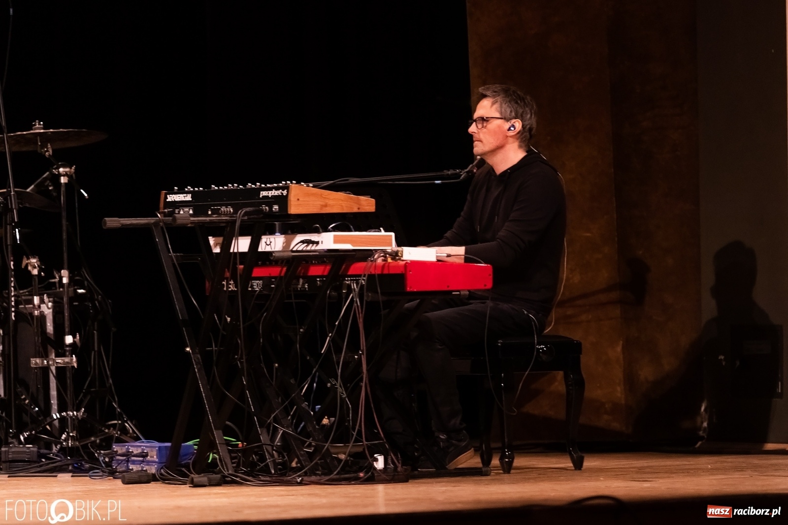 Zdjęcie w galerii na portalu naszraciborz.pl: Koncert zespołu Mikromusic w RCK wiadomości z regionu