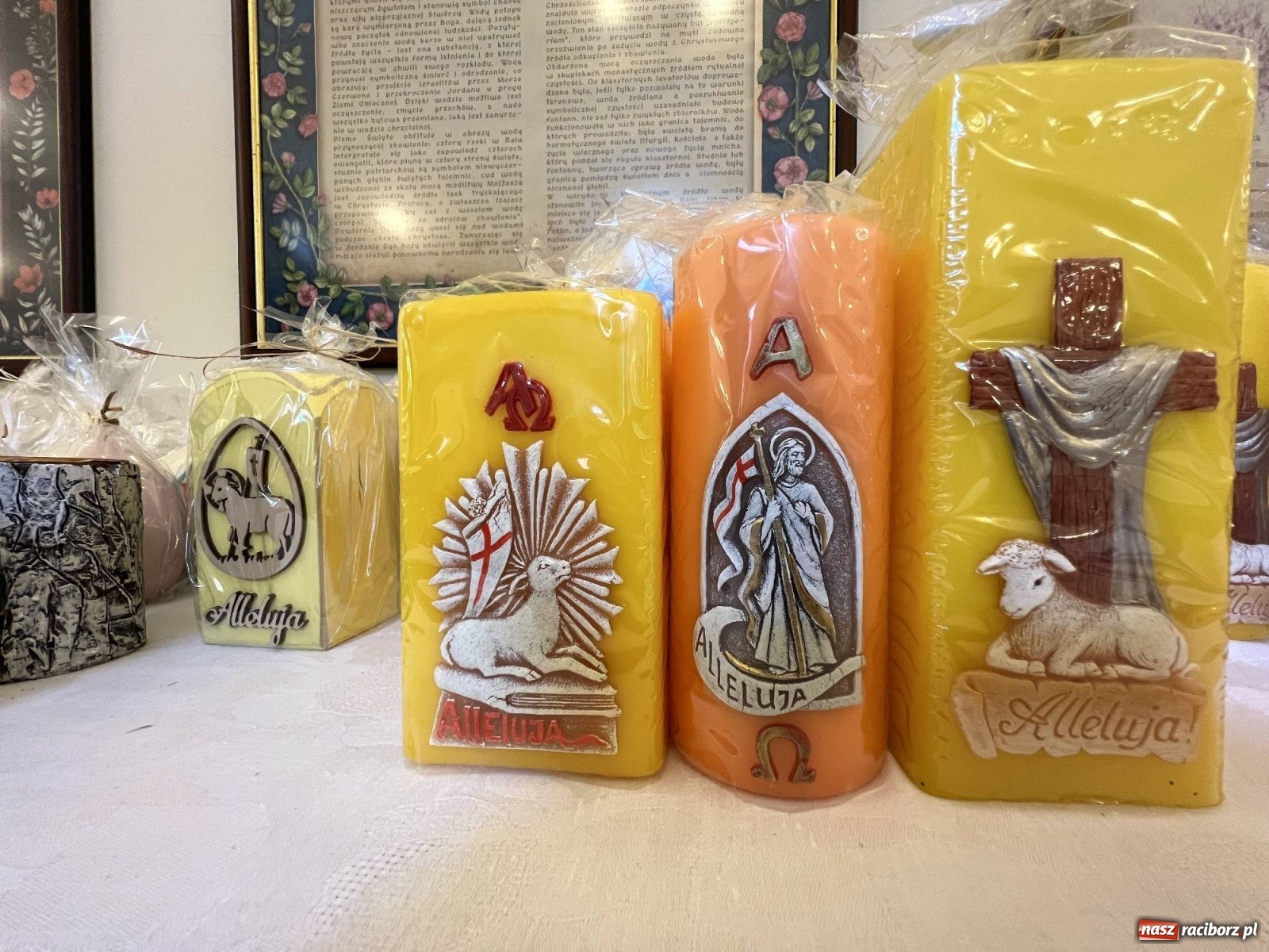 Zdjęcie w galerii na portalu naszraciborz.pl: Słodkości, konkrety i nalewki. W starym opactwie w Rudach ruszył kiermasz [SPACER WIDEO] wiadomości z regionu