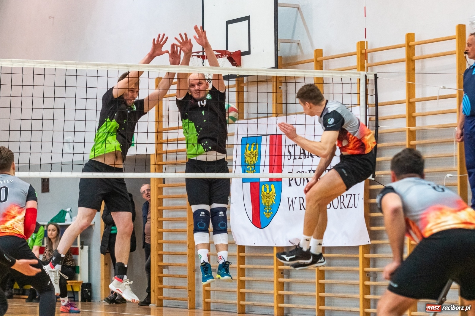 Zdjęcie w galerii na portalu naszraciborz.pl: Wyrównany bój zakończony porażką [FOTO] wiadomości z regionu