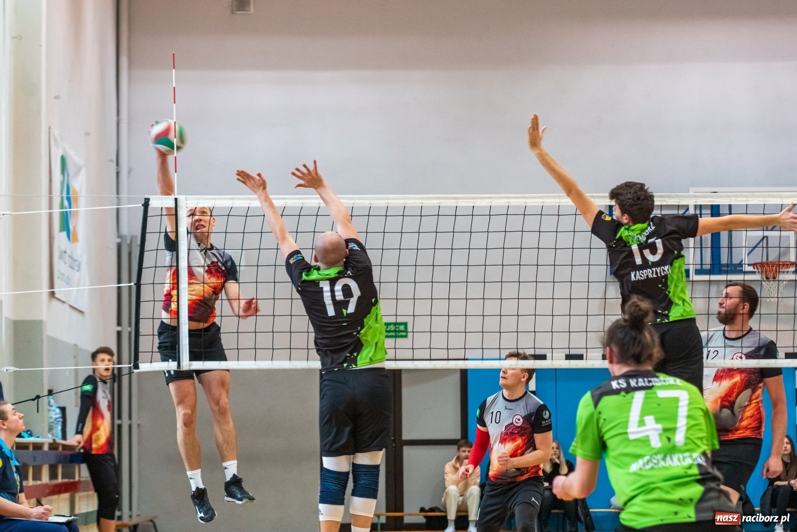 Zdjęcie w galerii na portalu naszraciborz.pl: Wyrównany bój zakończony porażką [FOTO] wiadomości z regionu