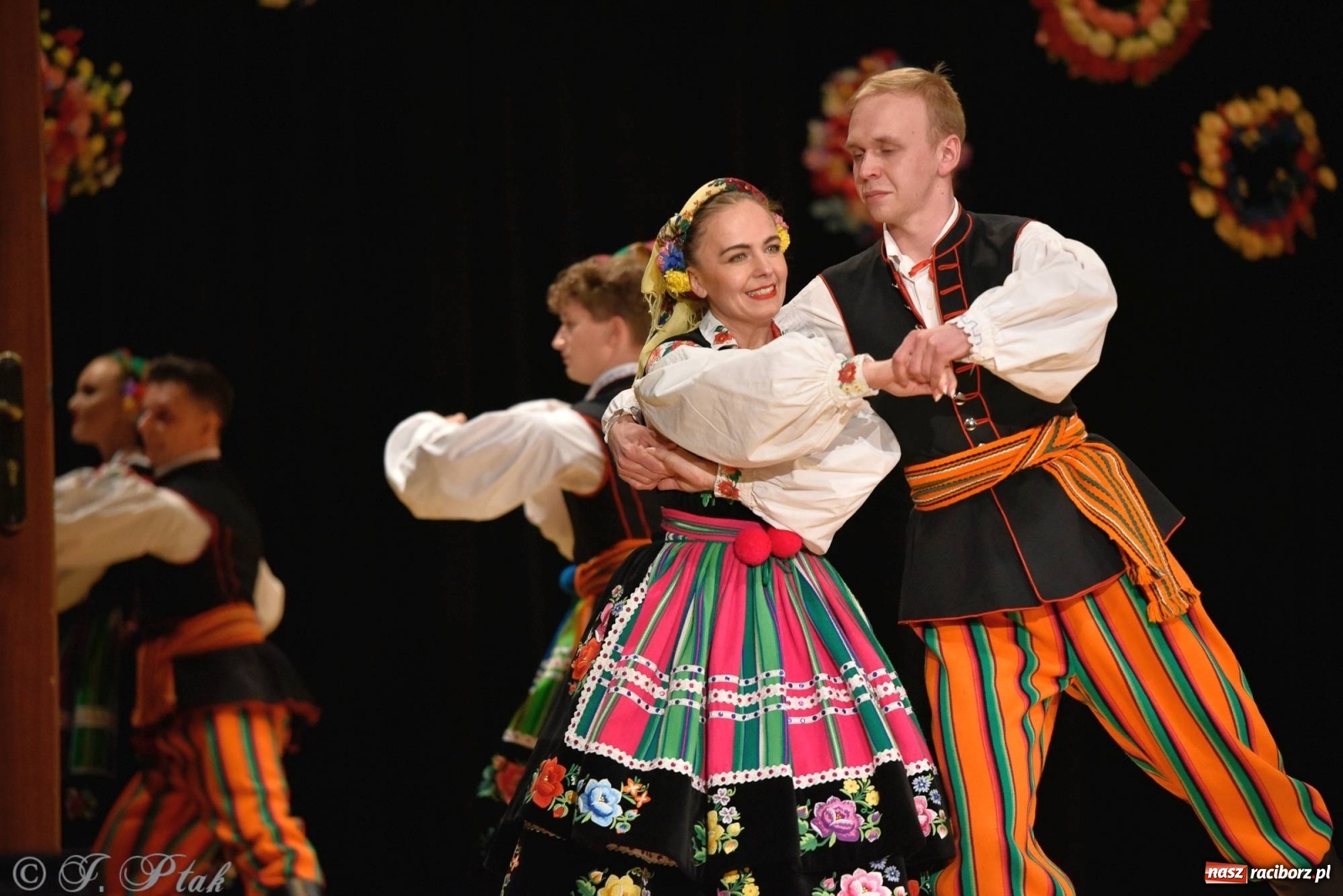 Zdjęcie w galerii na portalu naszraciborz.pl: Zespoły Źródła wspierają Kamilka. Piękny koncert w RCK [FOTO i WIDEO] wiadomości z regionu
