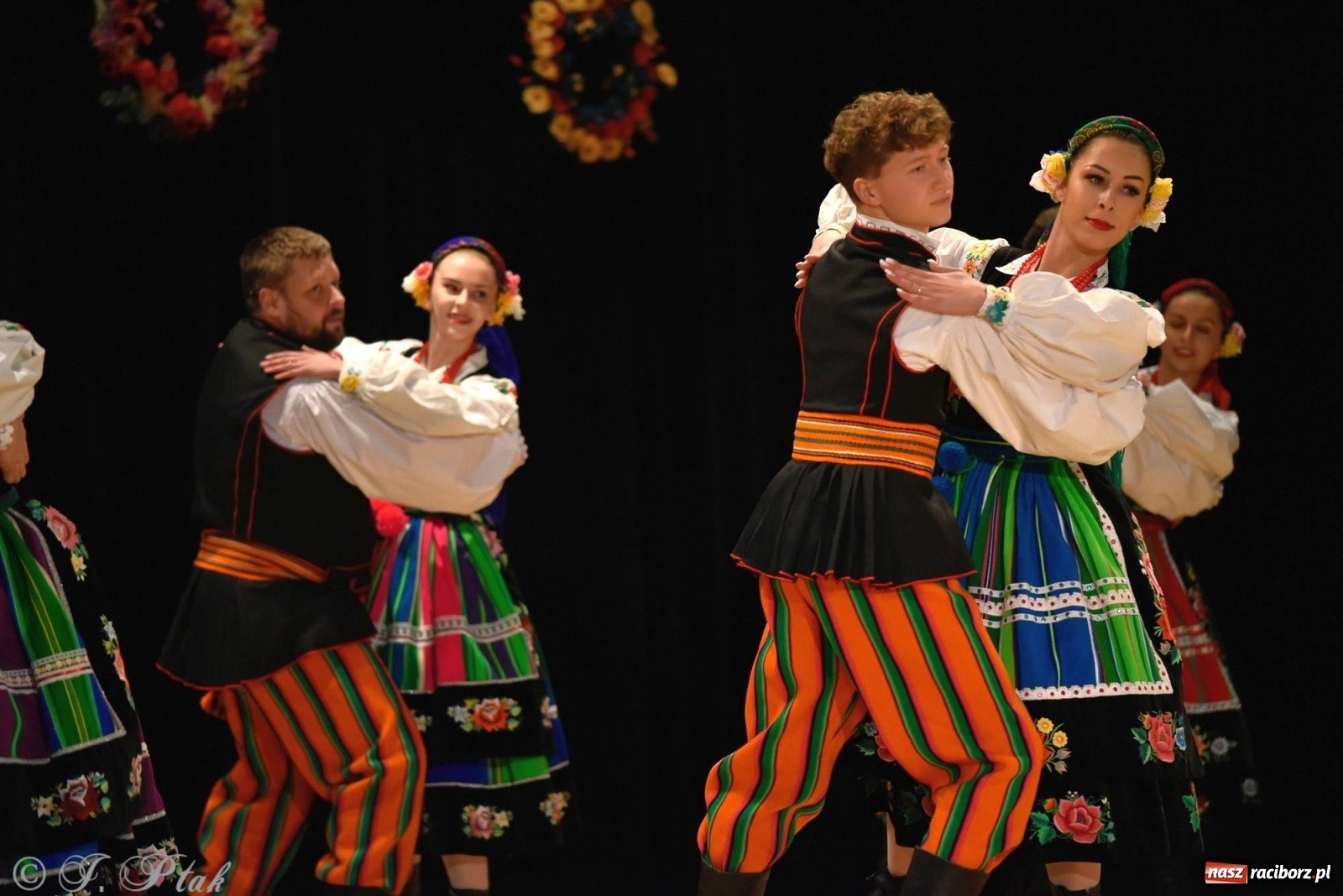 Zdjęcie w galerii na portalu naszraciborz.pl: Zespoły Źródła wspierają Kamilka. Piękny koncert w RCK [FOTO i WIDEO] wiadomości z regionu