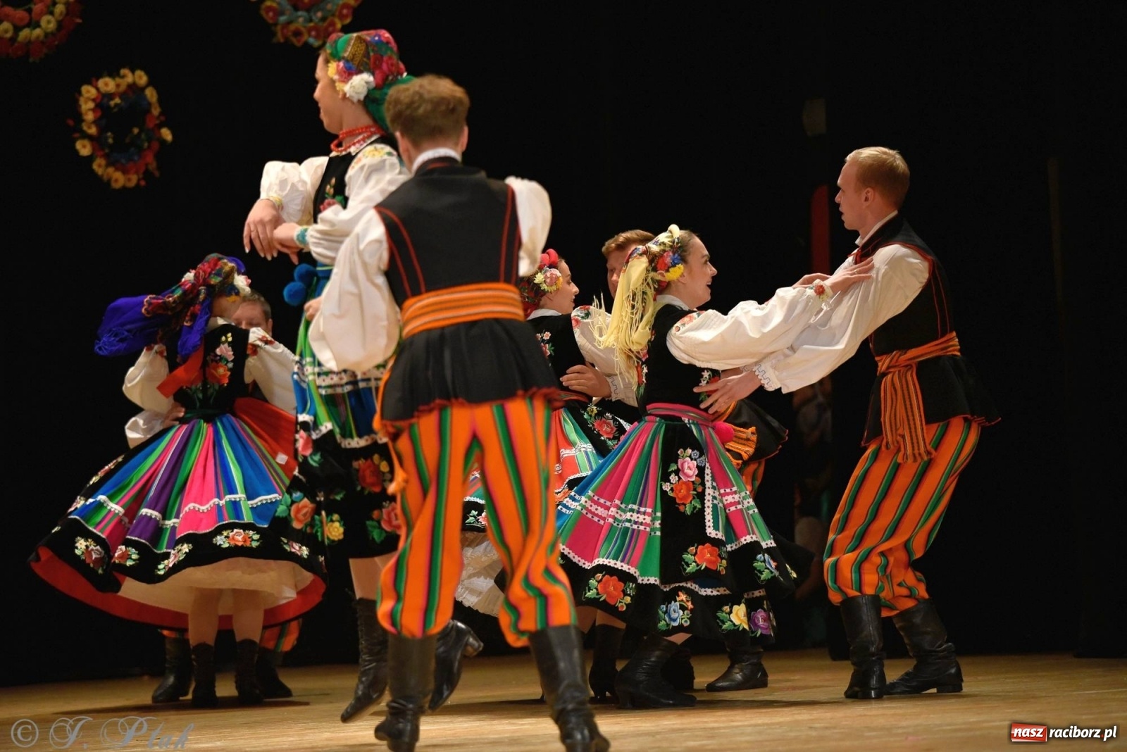 Zdjęcie w galerii na portalu naszraciborz.pl: Zespoły Źródła wspierają Kamilka. Piękny koncert w RCK [FOTO i WIDEO] wiadomości z regionu