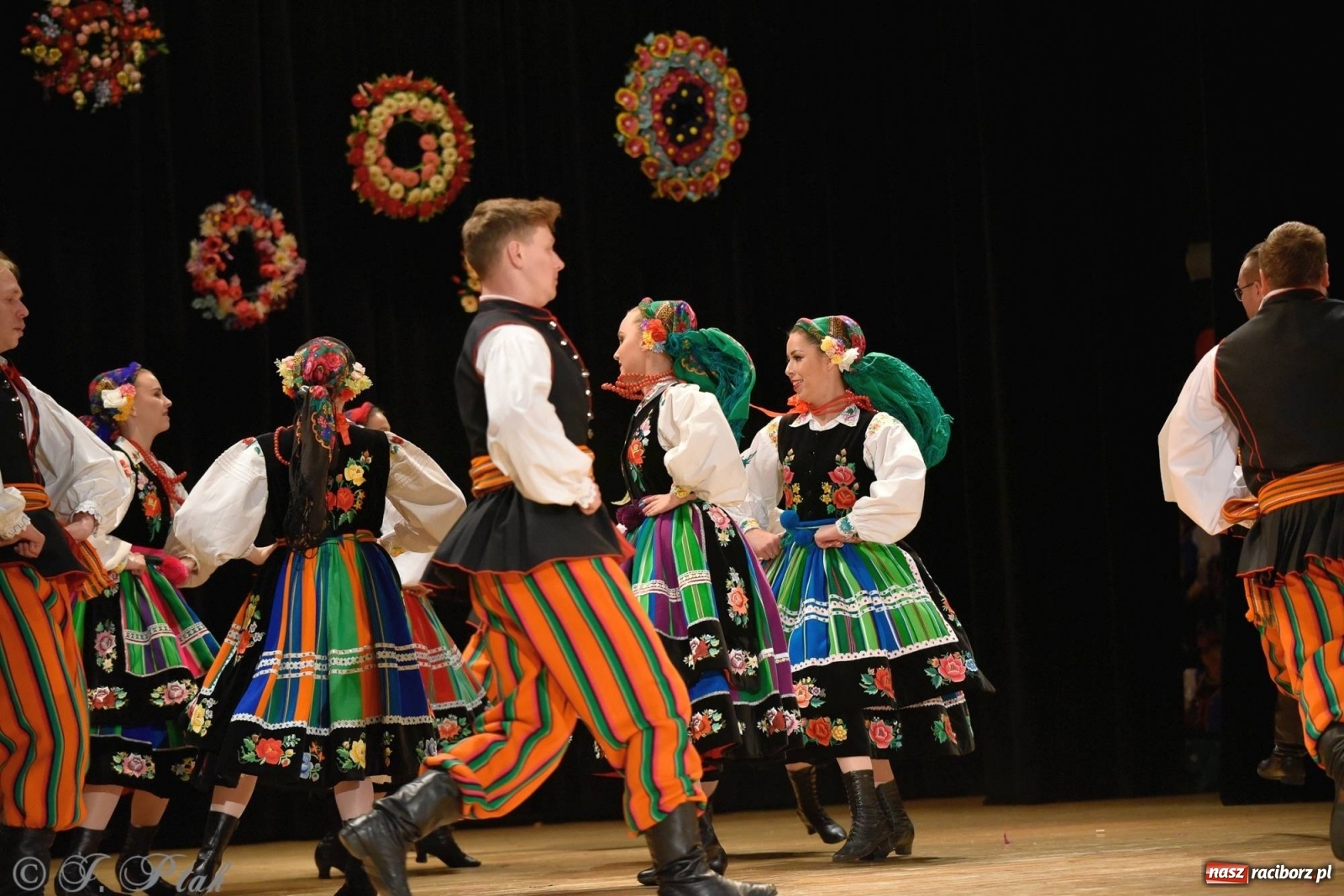 Zdjęcie w galerii na portalu naszraciborz.pl: Zespoły Źródła wspierają Kamilka. Piękny koncert w RCK [FOTO i WIDEO] wiadomości z regionu