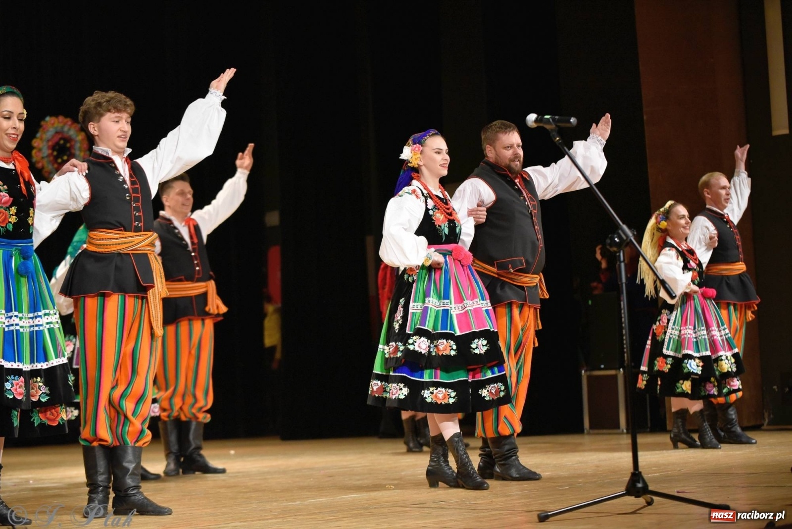 Zdjęcie w galerii na portalu naszraciborz.pl: Zespoły Źródła wspierają Kamilka. Piękny koncert w RCK [FOTO i WIDEO] wiadomości z regionu