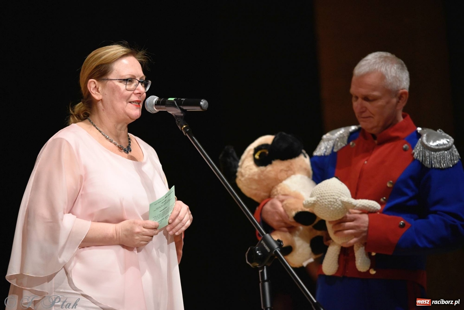Zdjęcie w galerii na portalu naszraciborz.pl: Zespoły Źródła wspierają Kamilka. Piękny koncert w RCK [FOTO i WIDEO] wiadomości z regionu