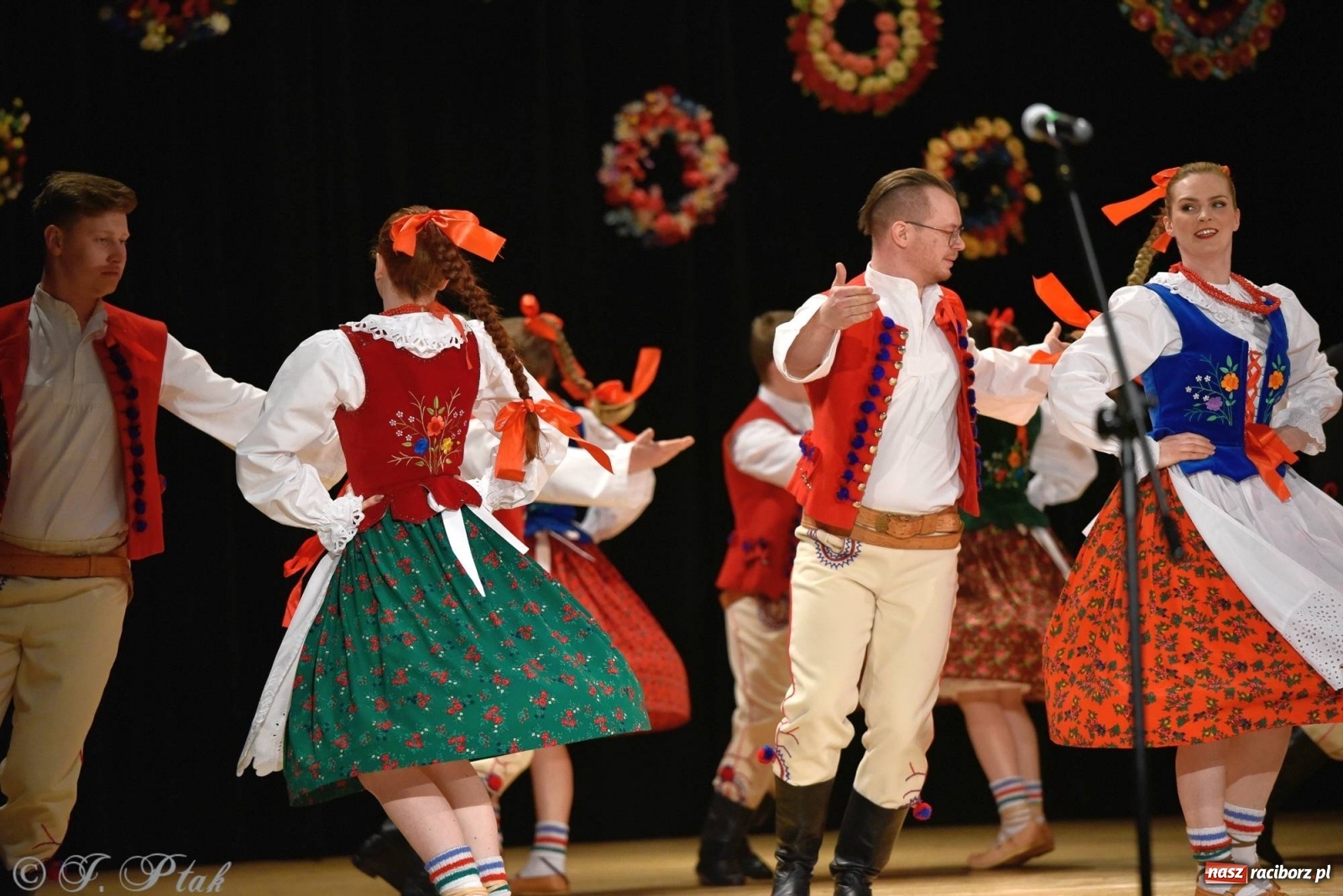 Zdjęcie w galerii na portalu naszraciborz.pl: Zespoły Źródła wspierają Kamilka. Piękny koncert w RCK [FOTO i WIDEO] wiadomości z regionu