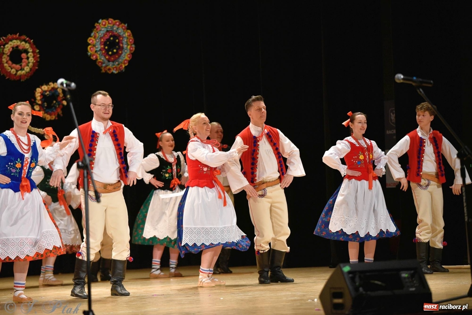 Zdjęcie w galerii na portalu naszraciborz.pl: Zespoły Źródła wspierają Kamilka. Piękny koncert w RCK [FOTO i WIDEO] wiadomości z regionu