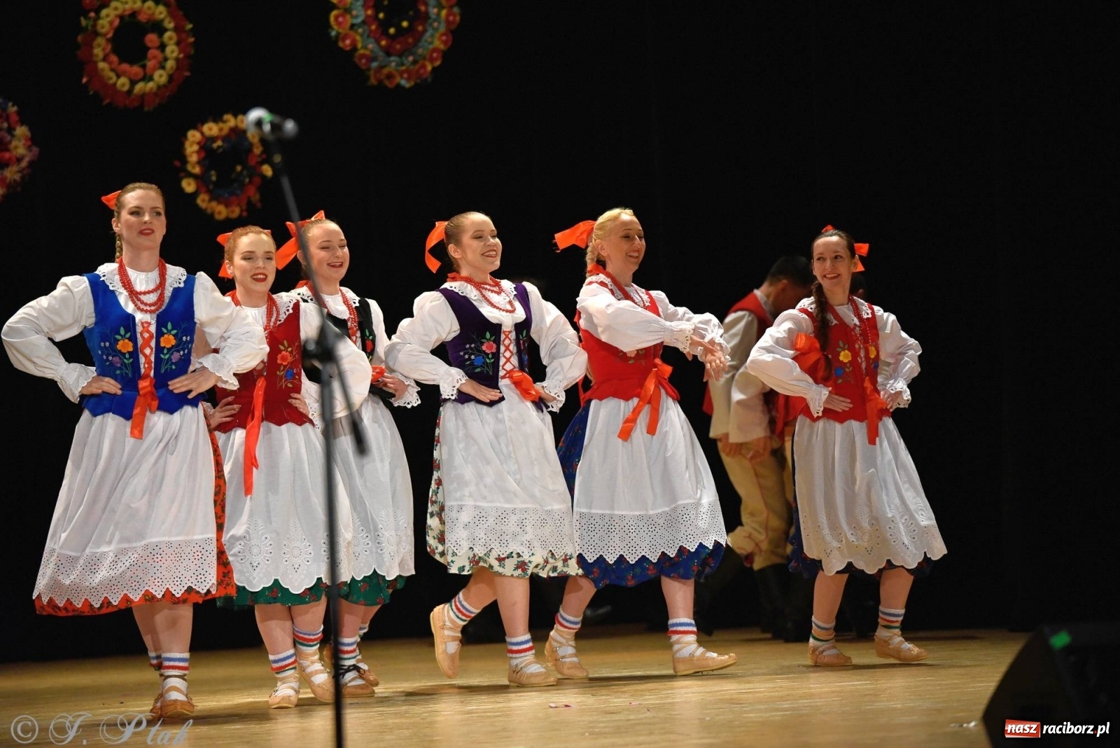 Zdjęcie w galerii na portalu naszraciborz.pl: Zespoły Źródła wspierają Kamilka. Piękny koncert w RCK [FOTO i WIDEO] wiadomości z regionu