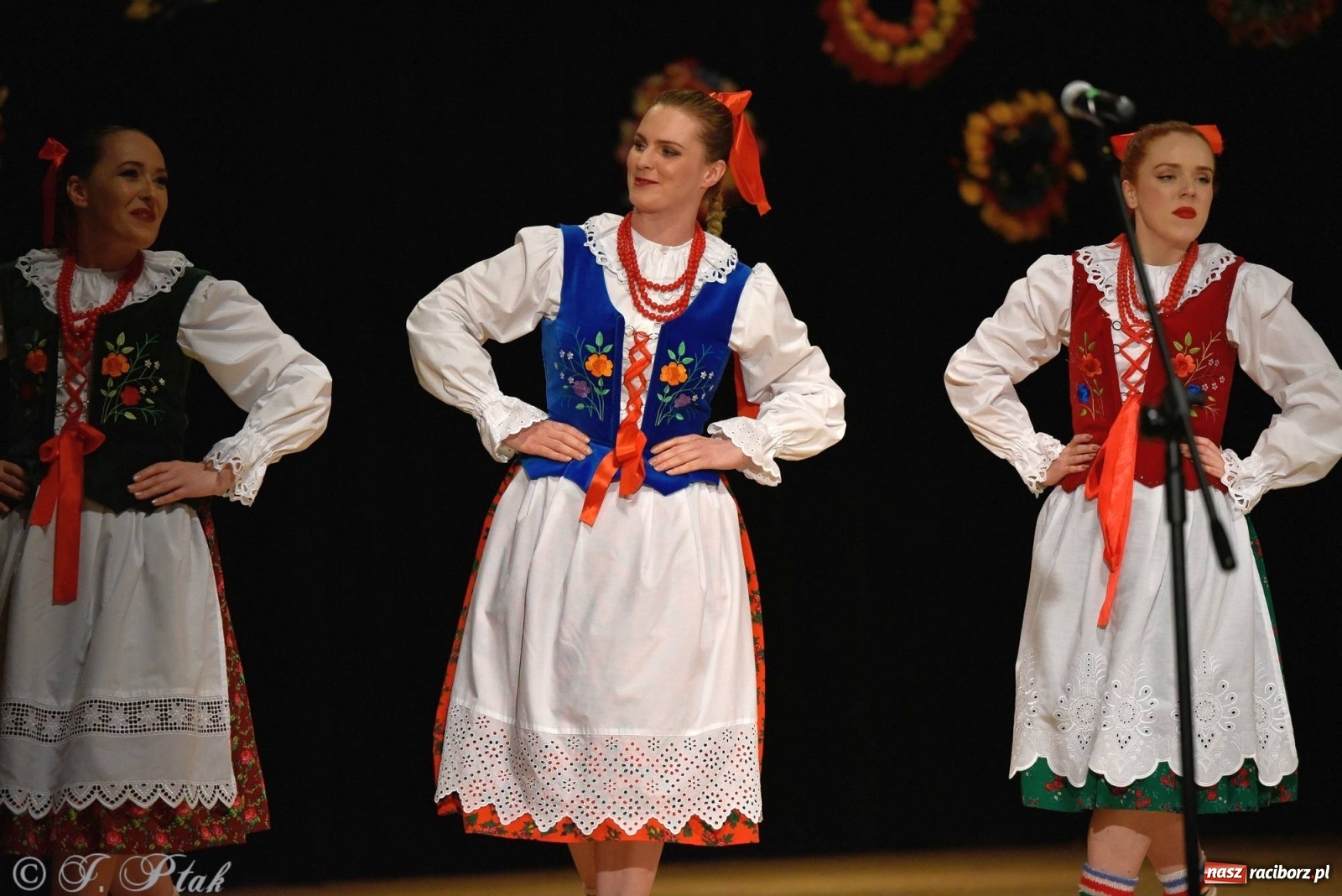 Zdjęcie w galerii na portalu naszraciborz.pl: Zespoły Źródła wspierają Kamilka. Piękny koncert w RCK [FOTO i WIDEO] wiadomości z regionu