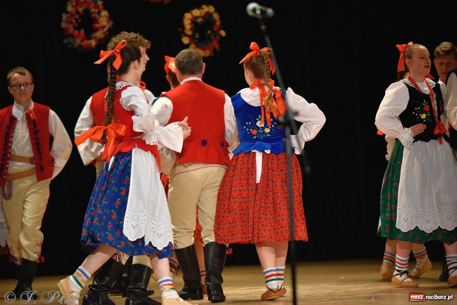 Zdjęcie w galerii na portalu naszraciborz.pl: Zespoły Źródła wspierają Kamilka. Piękny koncert w RCK [FOTO i WIDEO] wiadomości z regionu