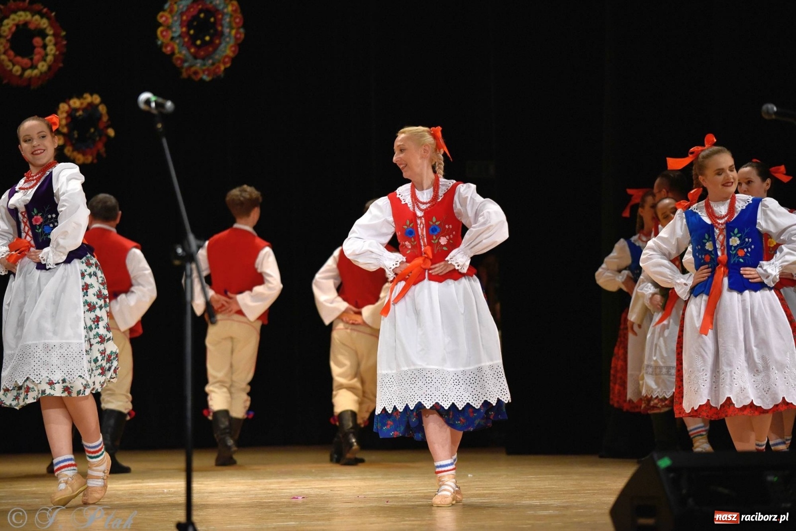 Zdjęcie w galerii na portalu naszraciborz.pl: Zespoły Źródła wspierają Kamilka. Piękny koncert w RCK [FOTO i WIDEO] wiadomości z regionu