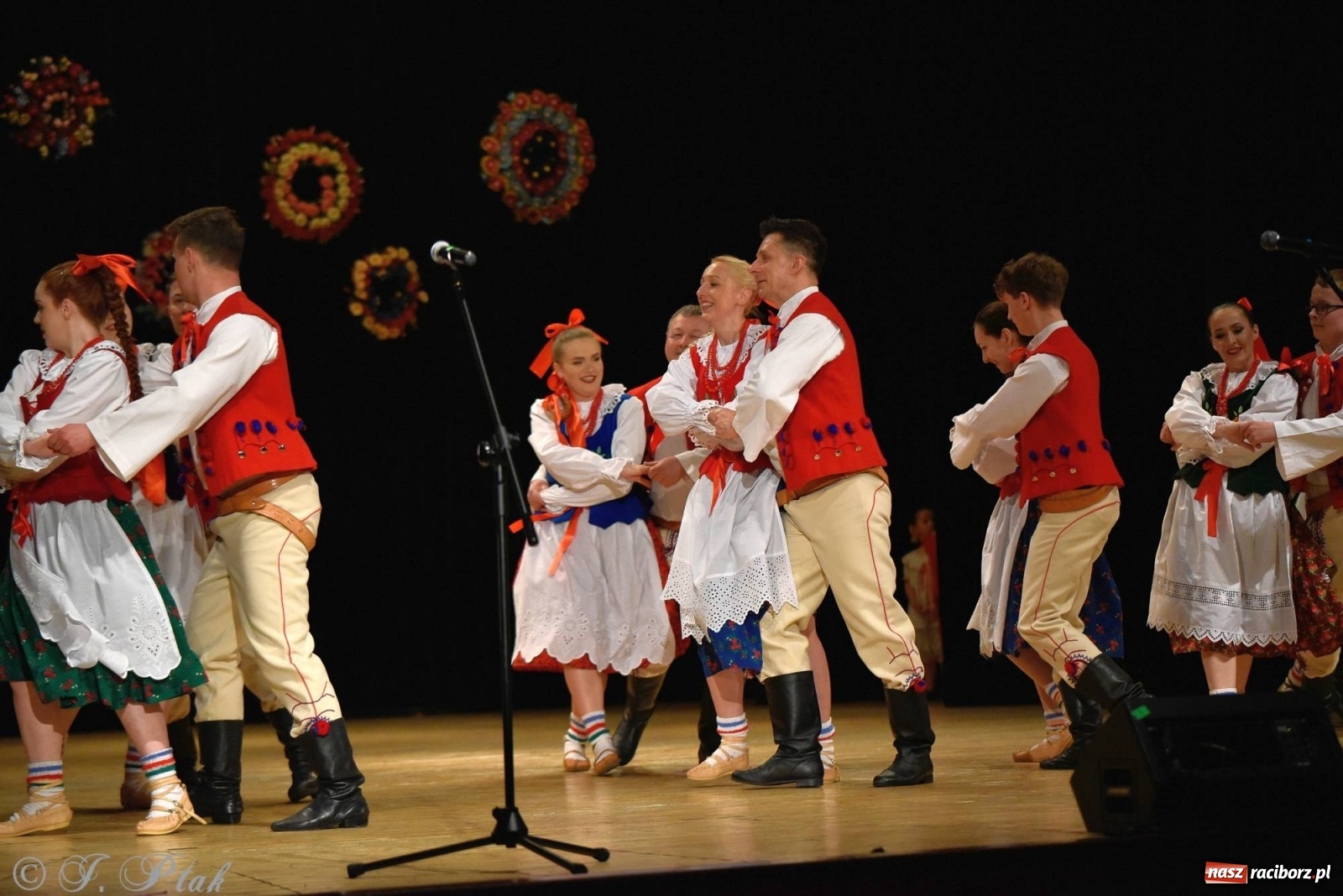 Zdjęcie w galerii na portalu naszraciborz.pl: Zespoły Źródła wspierają Kamilka. Piękny koncert w RCK [FOTO i WIDEO] wiadomości z regionu