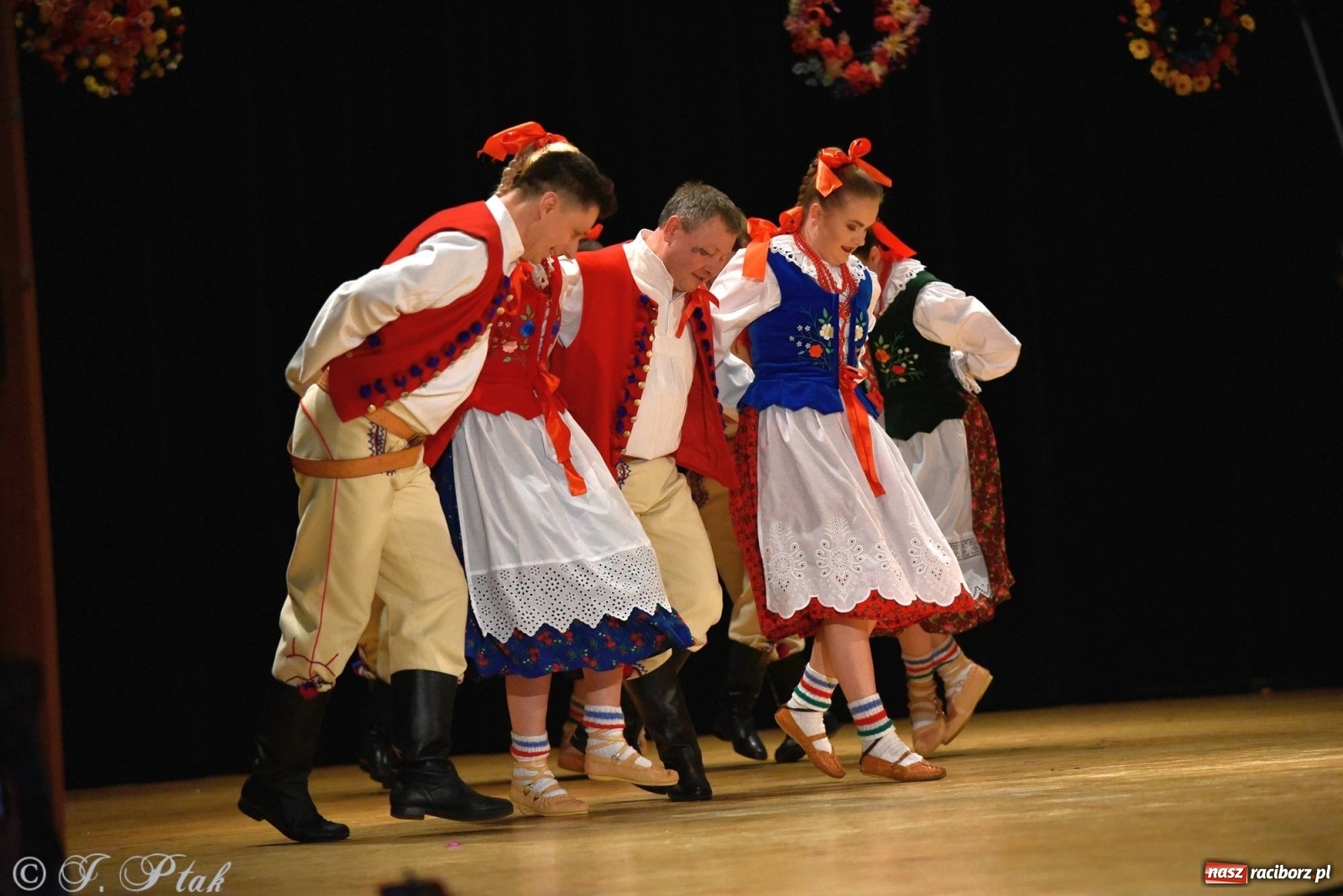 Zdjęcie w galerii na portalu naszraciborz.pl: Zespoły Źródła wspierają Kamilka. Piękny koncert w RCK [FOTO i WIDEO] wiadomości z regionu