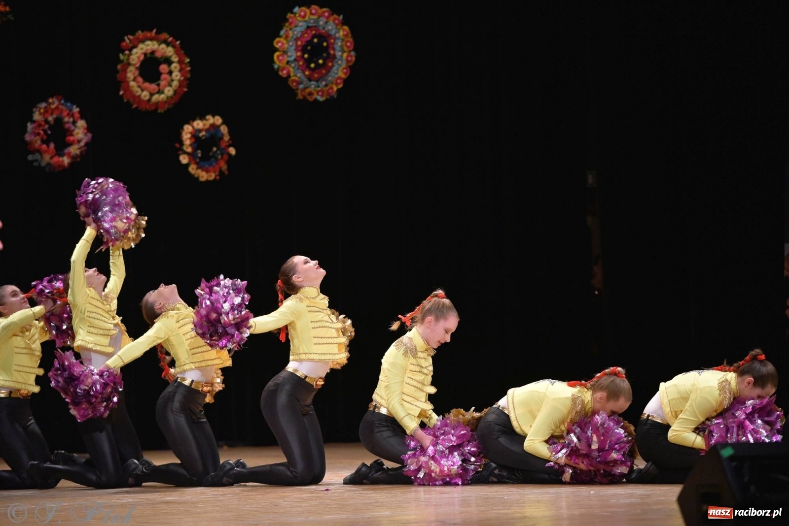 Zdjęcie w galerii na portalu naszraciborz.pl: Zespoły Źródła wspierają Kamilka. Piękny koncert w RCK [FOTO i WIDEO] wiadomości z regionu