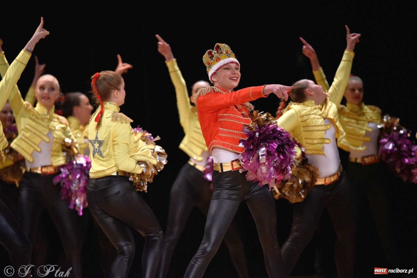 Zdjęcie w galerii na portalu naszraciborz.pl: Zespoły Źródła wspierają Kamilka. Piękny koncert w RCK [FOTO i WIDEO] wiadomości z regionu