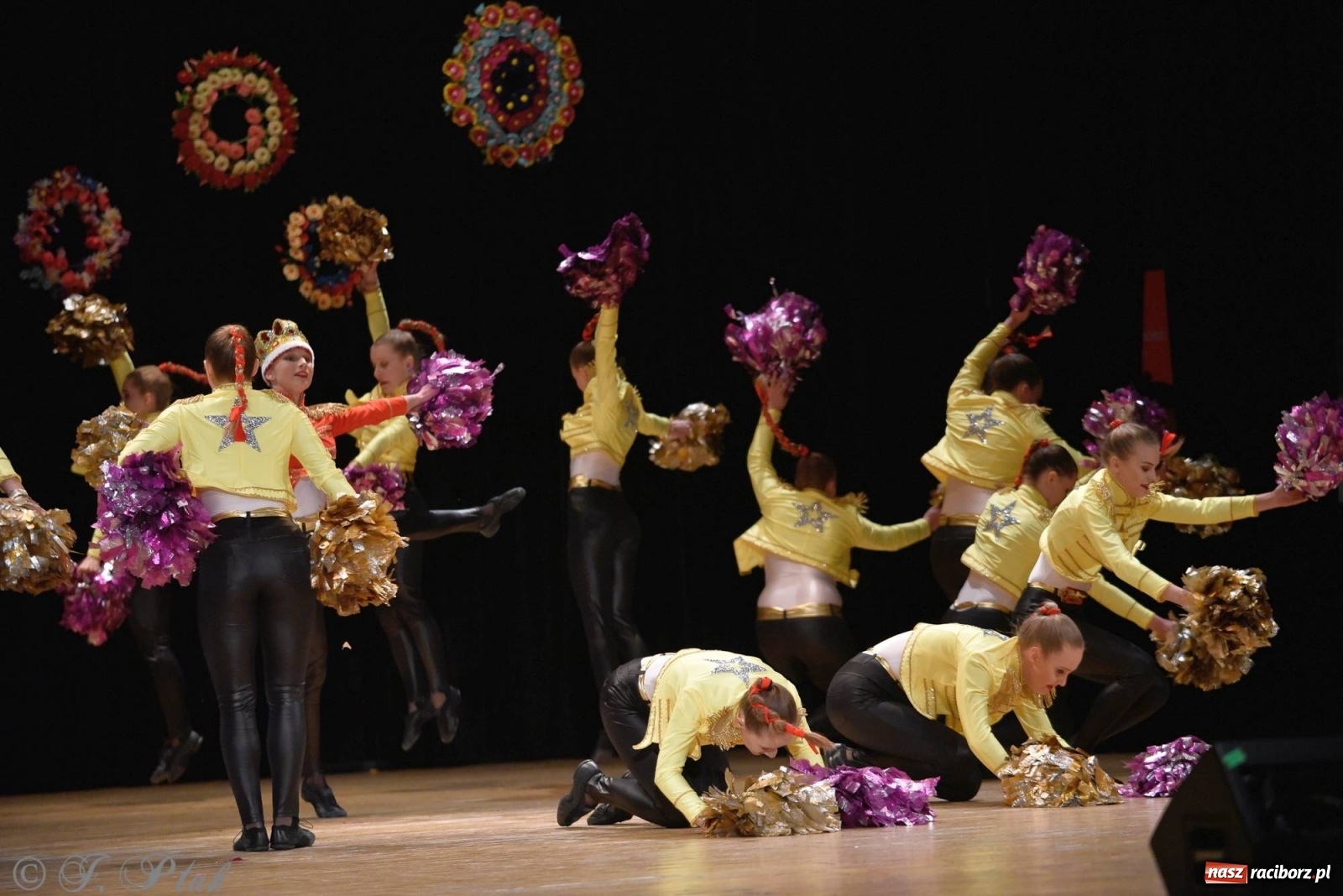 Zdjęcie w galerii na portalu naszraciborz.pl: Zespoły Źródła wspierają Kamilka. Piękny koncert w RCK [FOTO i WIDEO] wiadomości z regionu