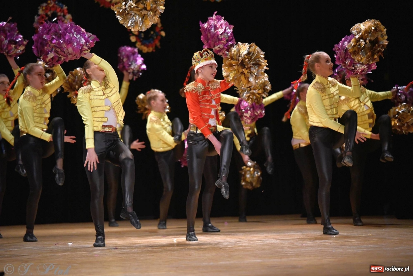 Zdjęcie w galerii na portalu naszraciborz.pl: Zespoły Źródła wspierają Kamilka. Piękny koncert w RCK [FOTO i WIDEO] wiadomości z regionu