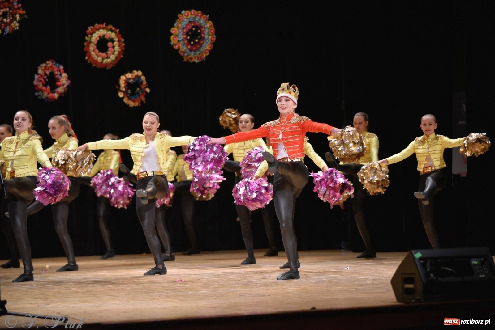 Zdjęcie w galerii na portalu naszraciborz.pl: Zespoły Źródła wspierają Kamilka. Piękny koncert w RCK [FOTO i WIDEO] wiadomości z regionu