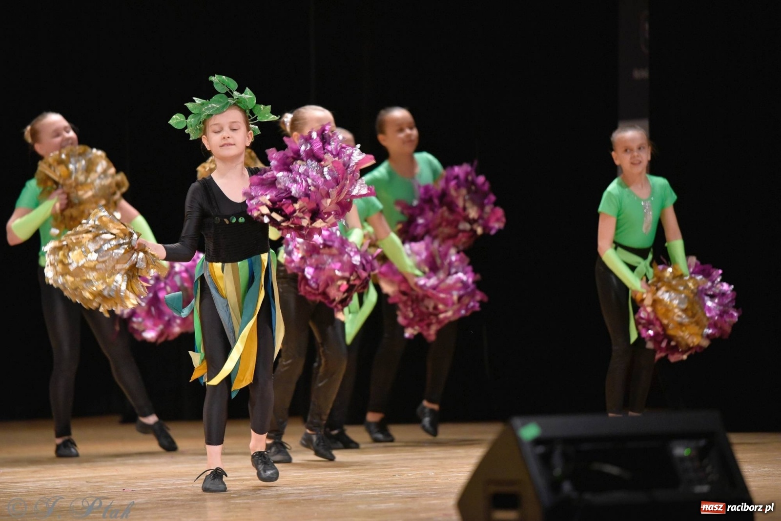 Zdjęcie w galerii na portalu naszraciborz.pl: Zespoły Źródła wspierają Kamilka. Piękny koncert w RCK [FOTO i WIDEO] wiadomości z regionu