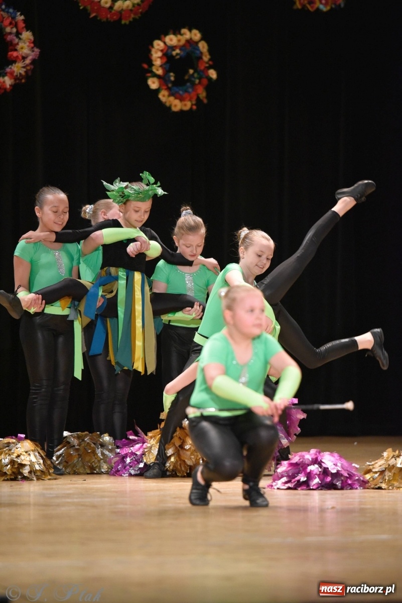 Zdjęcie w galerii na portalu naszraciborz.pl: Zespoły Źródła wspierają Kamilka. Piękny koncert w RCK [FOTO i WIDEO] wiadomości z regionu