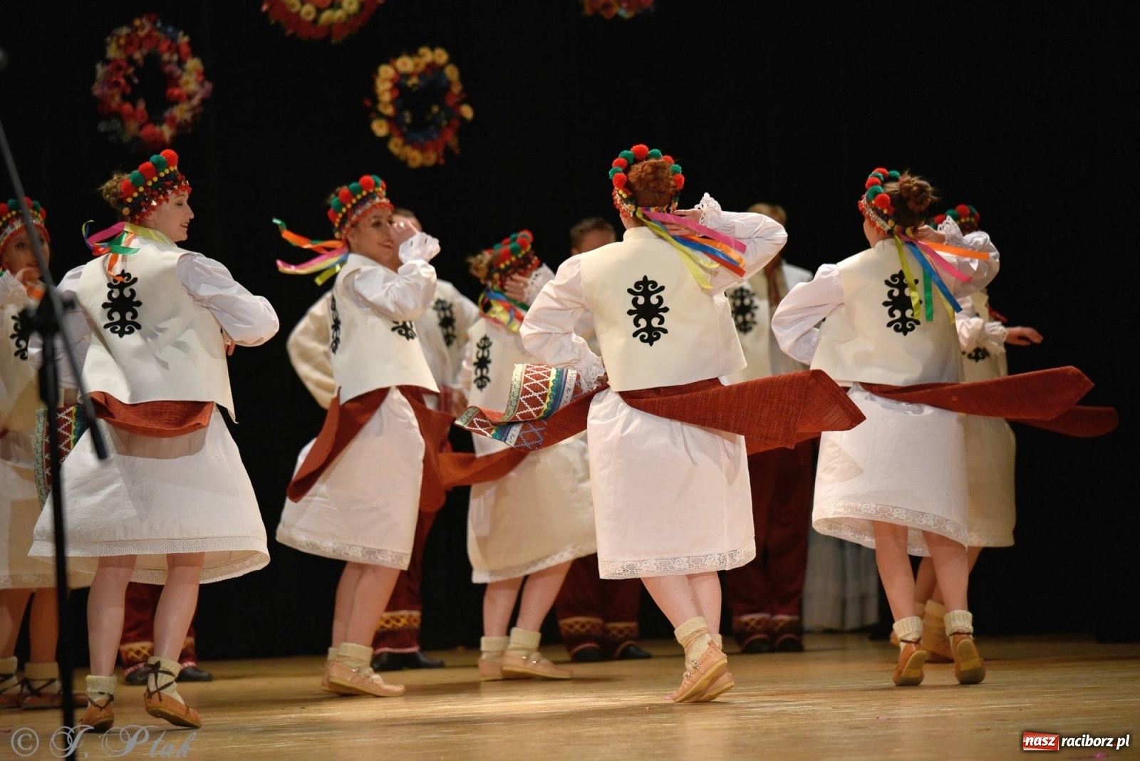 Zdjęcie w galerii na portalu naszraciborz.pl: Zespoły Źródła wspierają Kamilka. Piękny koncert w RCK [FOTO i WIDEO] wiadomości z regionu