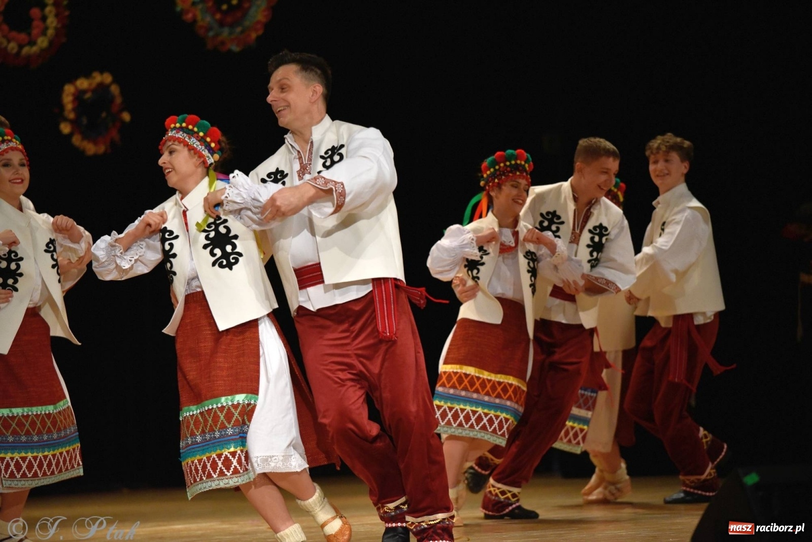 Zdjęcie w galerii na portalu naszraciborz.pl: Zespoły Źródła wspierają Kamilka. Piękny koncert w RCK [FOTO i WIDEO] wiadomości z regionu