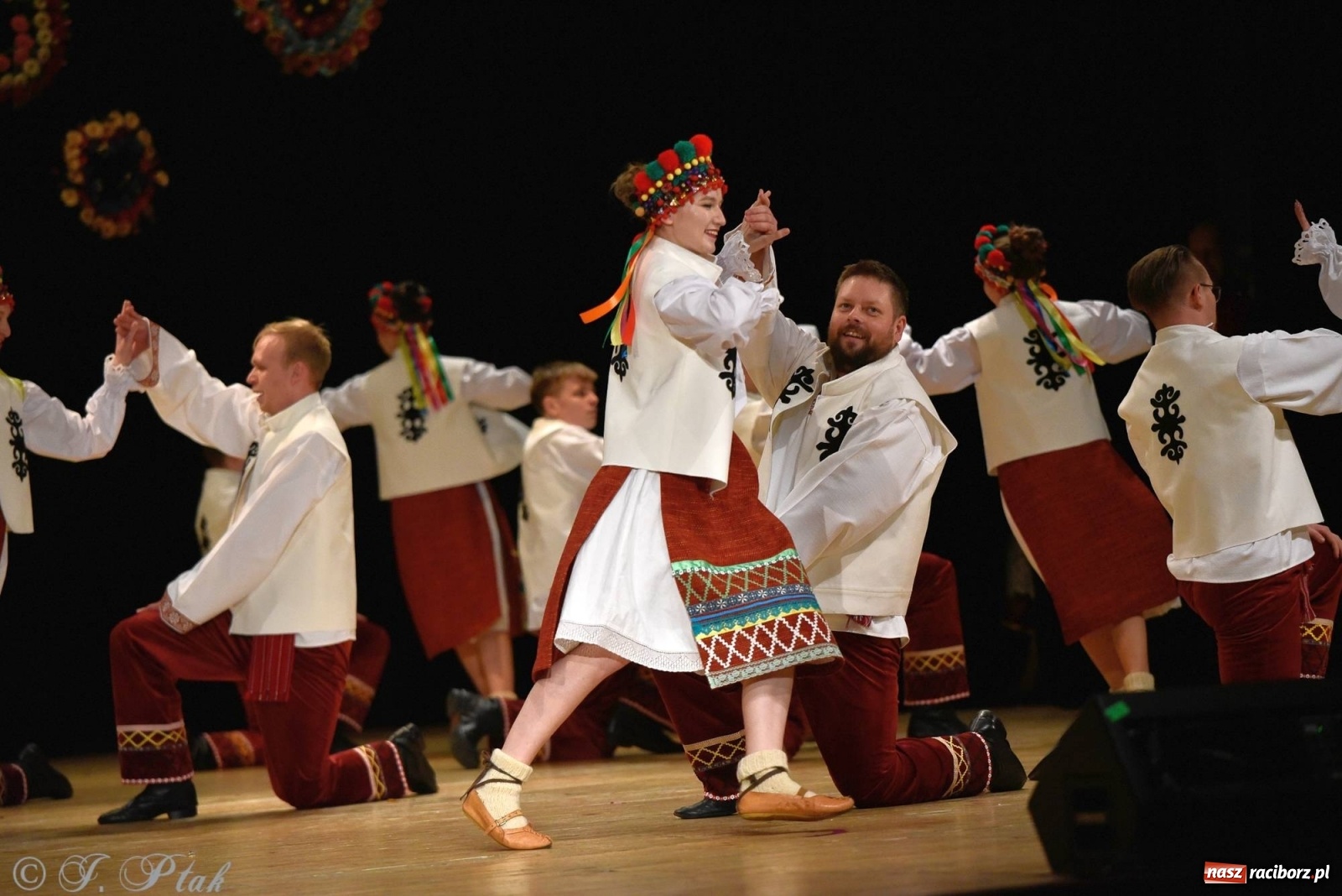 Zdjęcie w galerii na portalu naszraciborz.pl: Zespoły Źródła wspierają Kamilka. Piękny koncert w RCK [FOTO i WIDEO] wiadomości z regionu